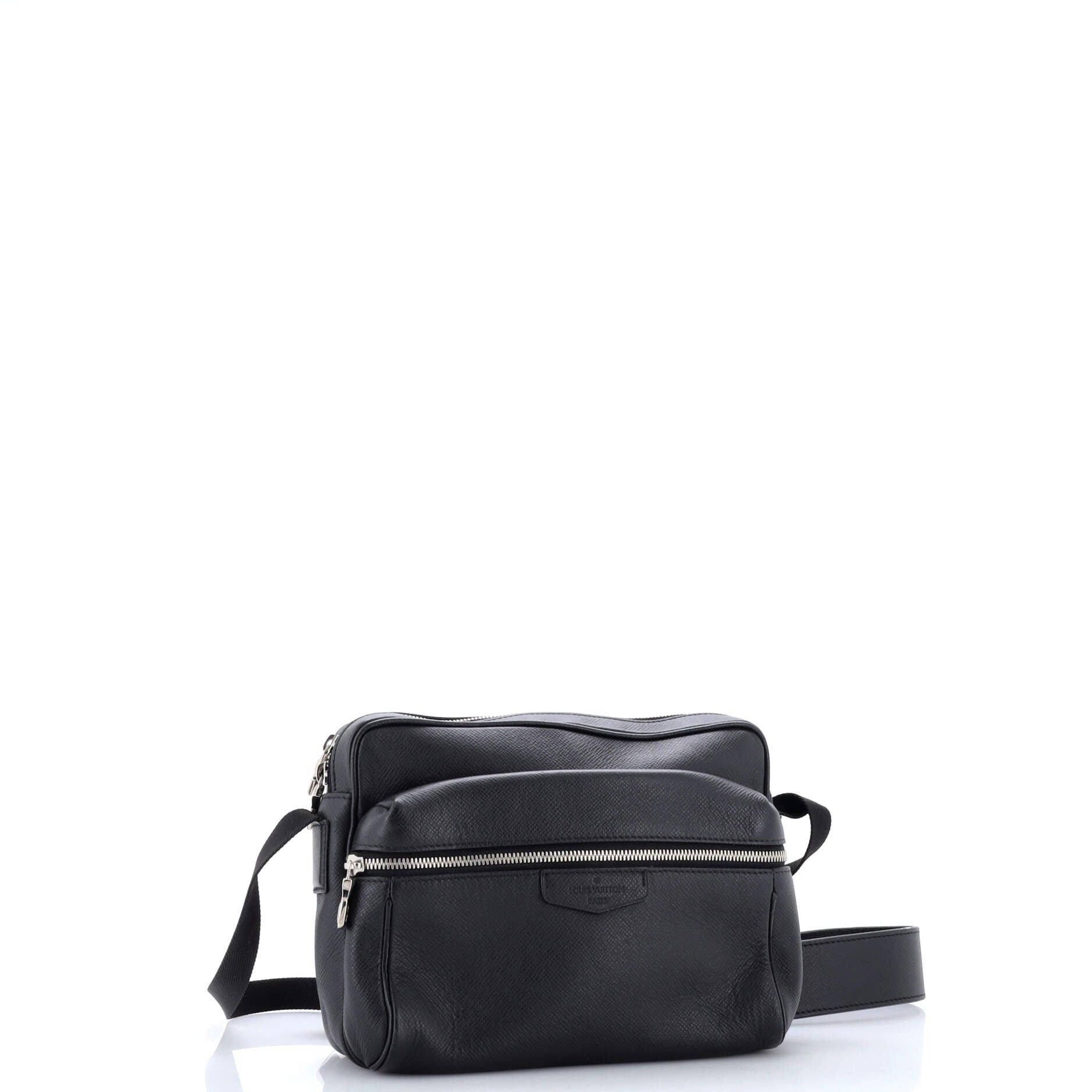 Louis Vuitton Outdoor Messenger Bag Size ONE SIZE - 2 Thumbnail