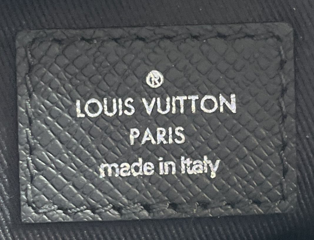 Louis Vuitton Outdoor Messenger Bag Size ONE SIZE - 7 Thumbnail