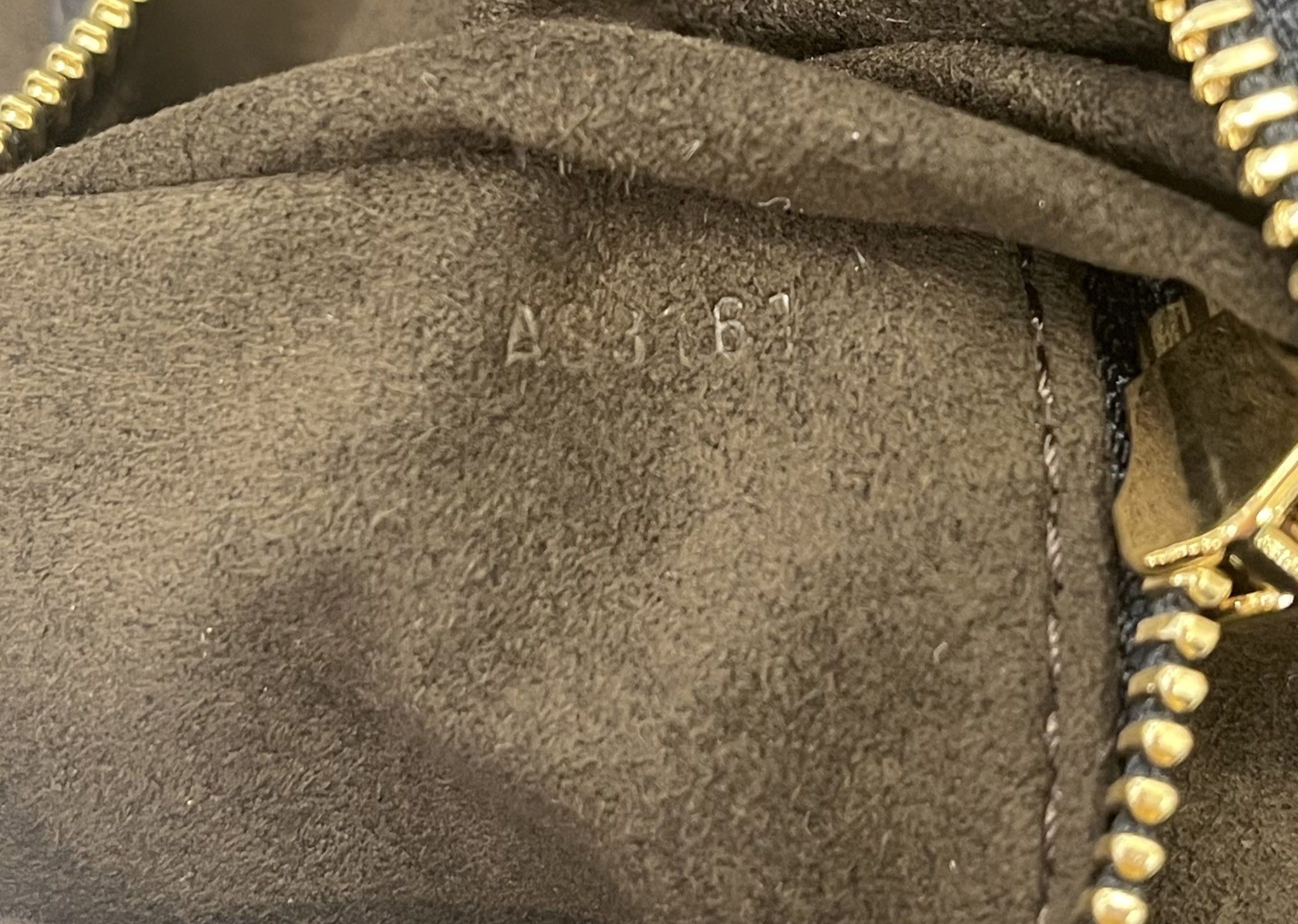 Louis Vuitton L Hobo Size ONE SIZE - 7 Thumbnail