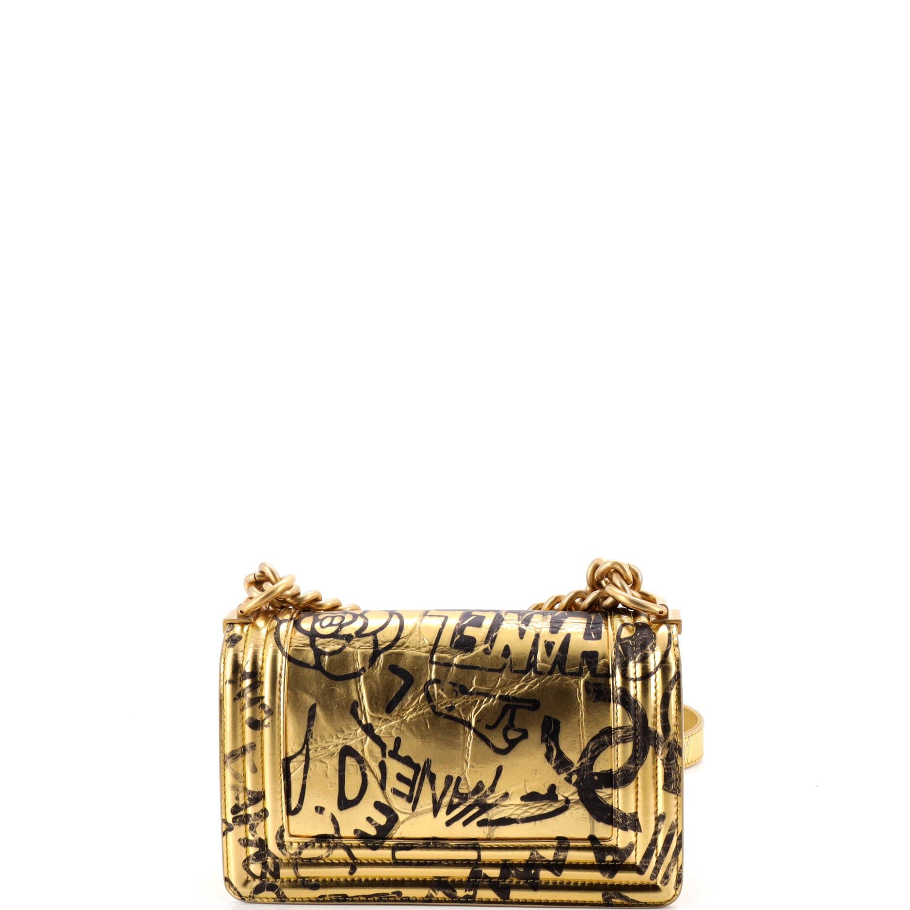 Chanel Boy Flap Bag Size ONE SIZE - 4 Thumbnail