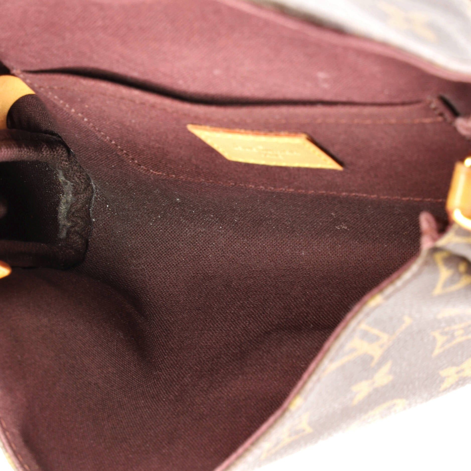 Louis Vuitton Favorite Handbag Size ONE SIZE - 5 Thumbnail