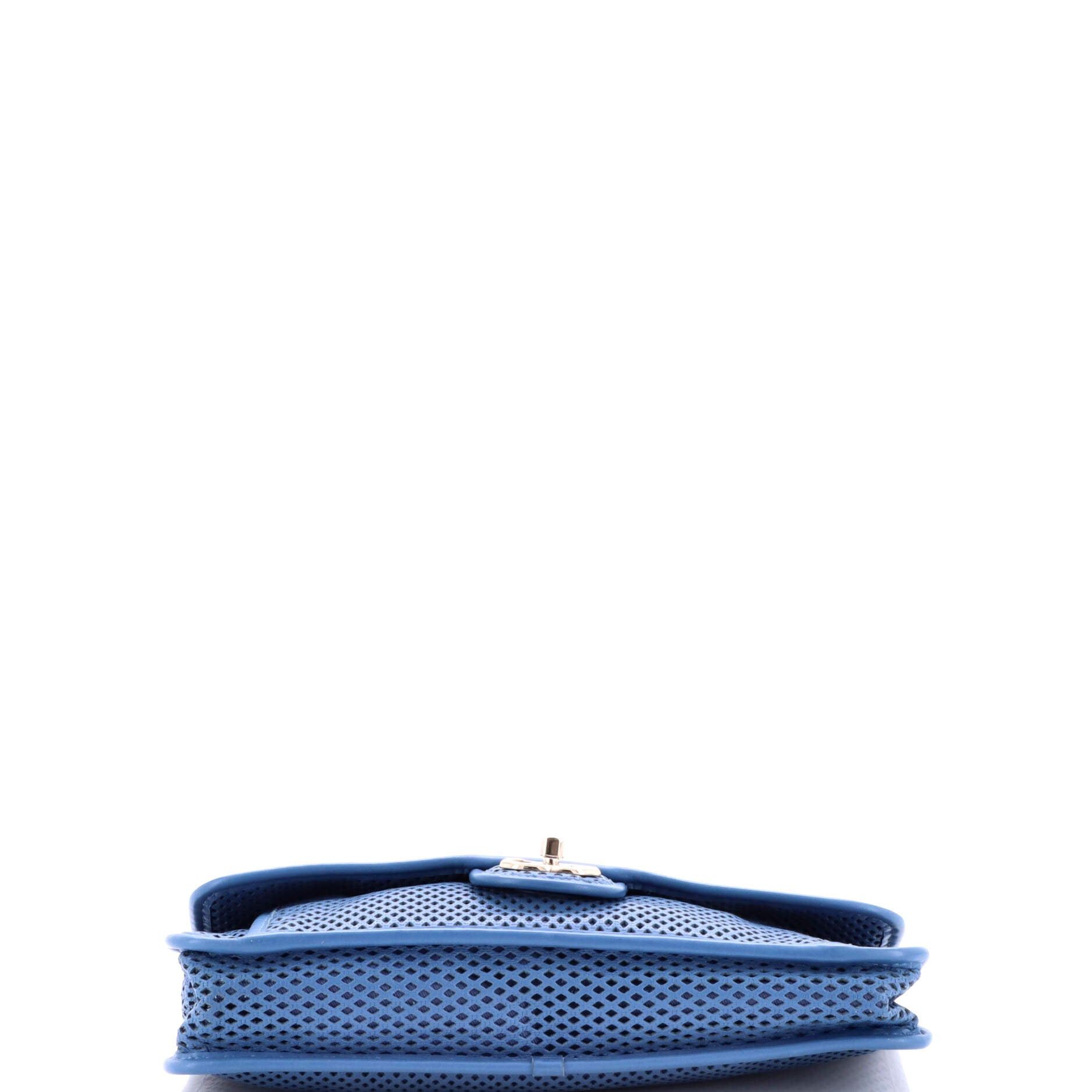 Chanel Up In The Air Flap Bag Size ONE SIZE - 4 Thumbnail