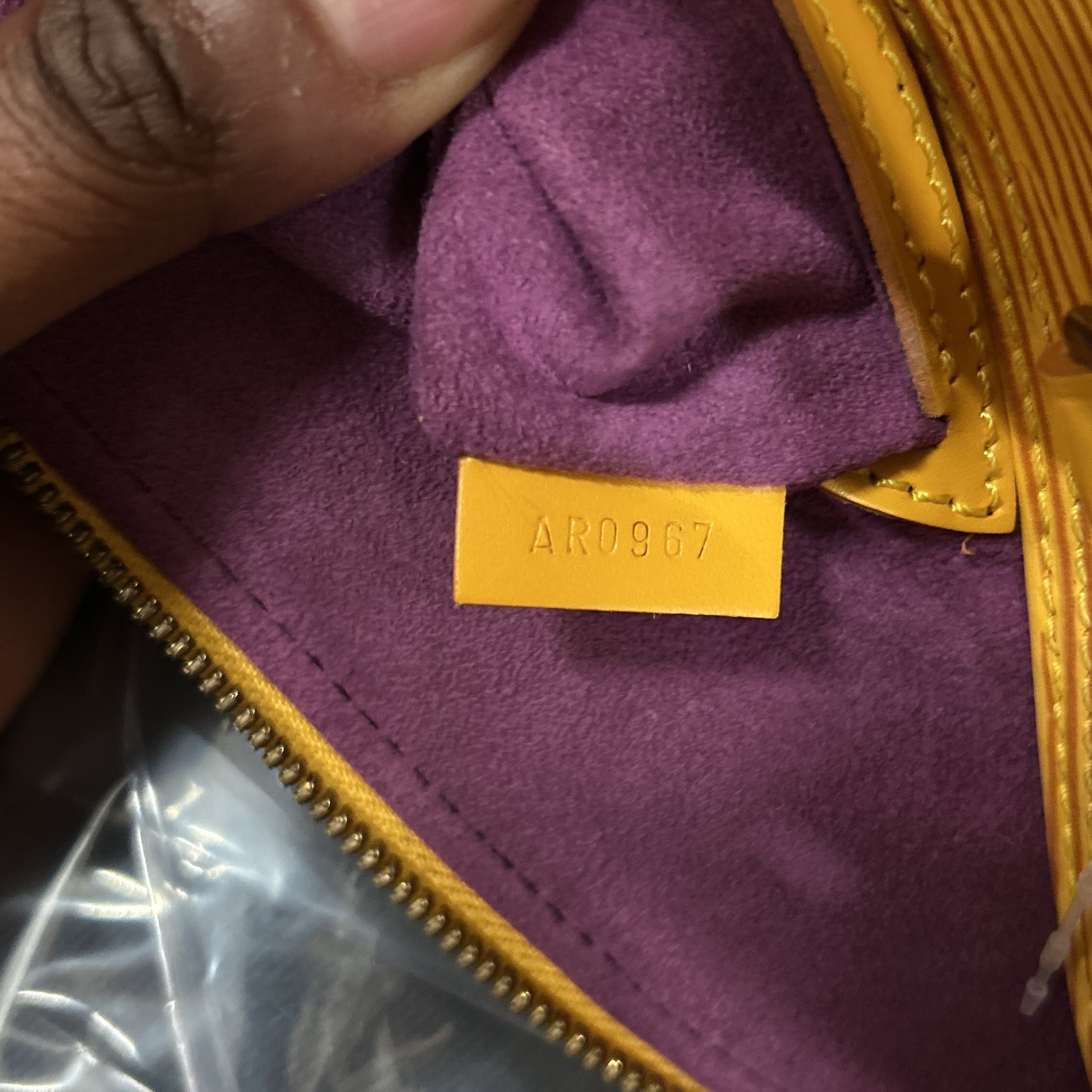 Louis Vuitton Vintage Alma Handbag Size ONE SIZE - 9 Thumbnail