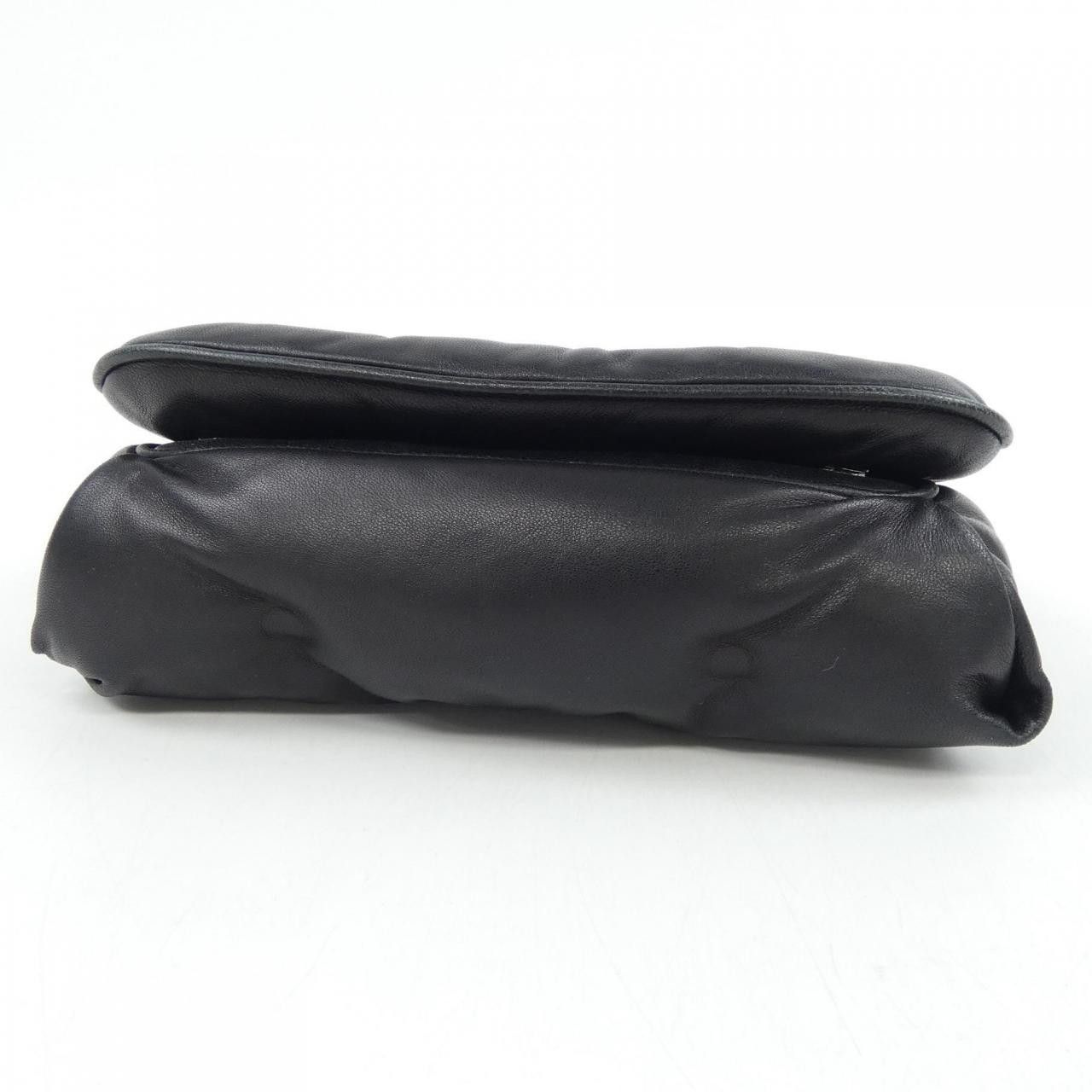 Maison Margiela Maison Margiela Maison Margiela Glam Slam Flap Grain Nappa Leather Bag Leather Crossbody Bag SB1WG0019 DUTY FREE for USA Size ONE SIZE - 4 Thumbnail