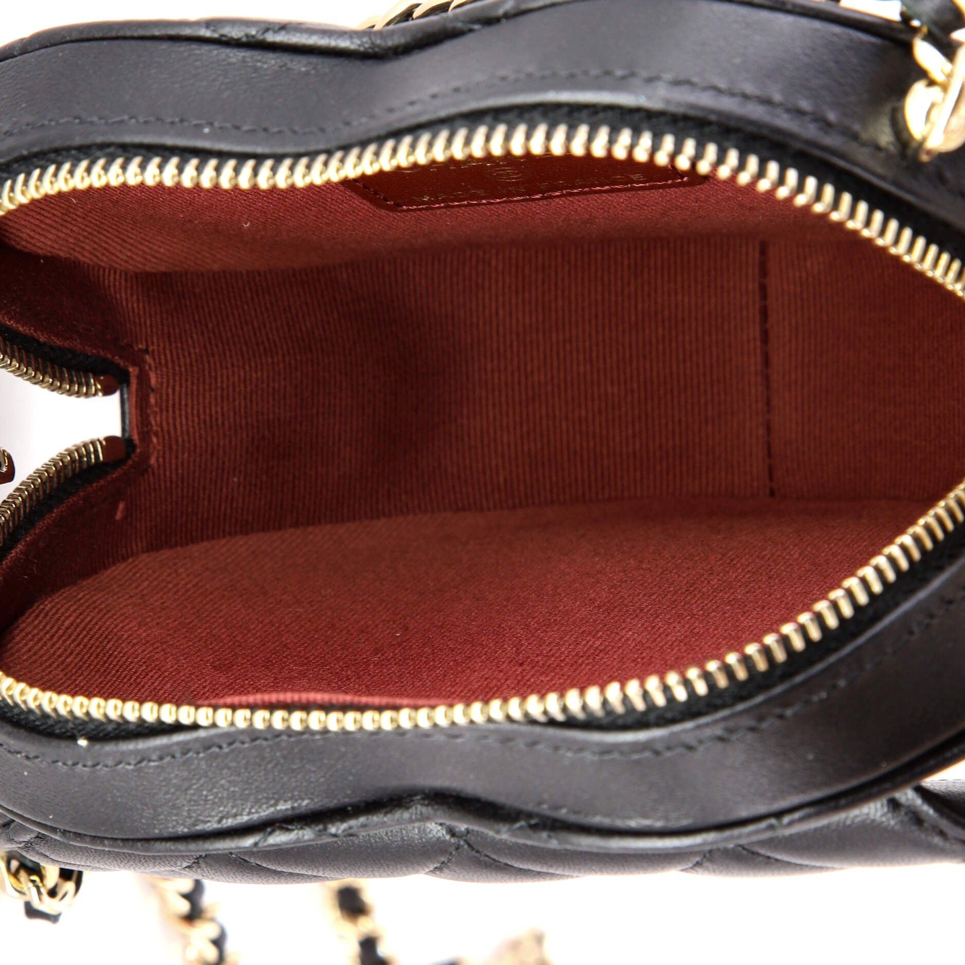 Chanel CC in Love Heart Clutch with Chain Size ONE SIZE - 6 Thumbnail
