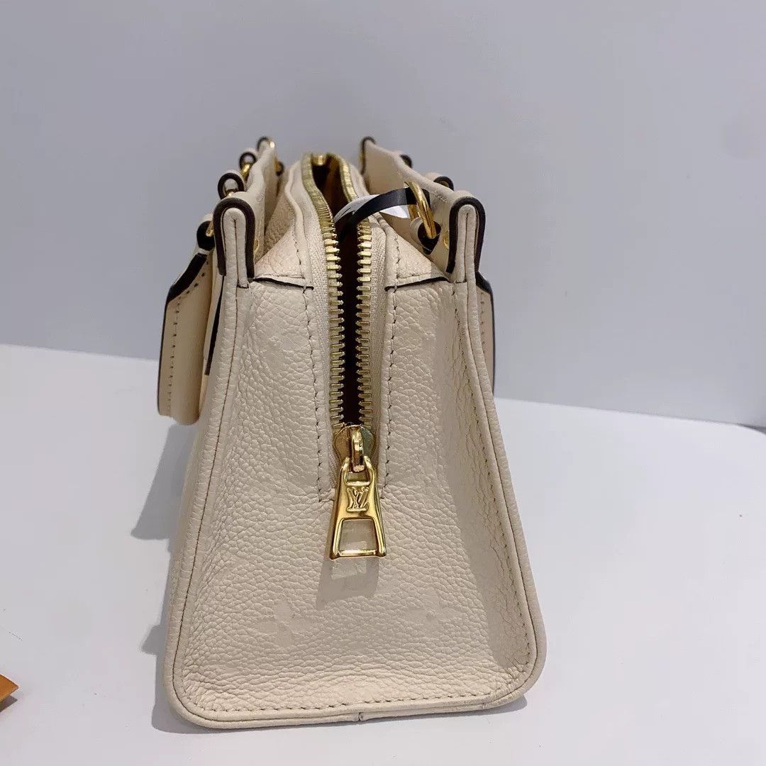Louis Vuitton Pre-loved Bag Very good condition Size ONE SIZE - 4 Thumbnail