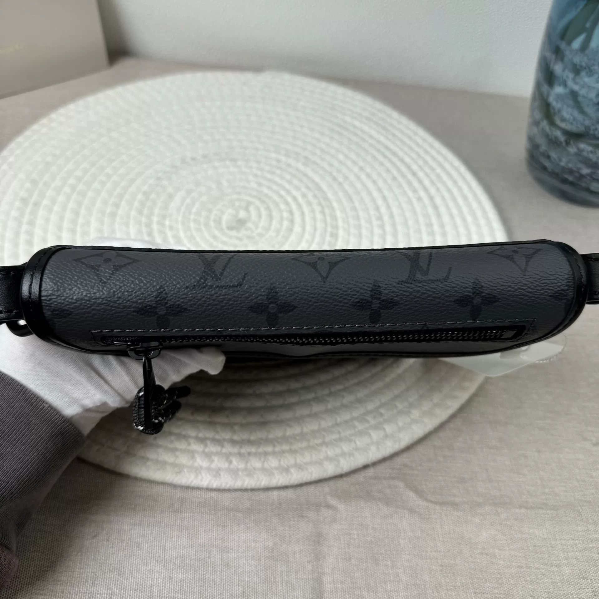 Louis Vuitton Pre-loved Bag Very good condition Size ONE SIZE - 9 Thumbnail