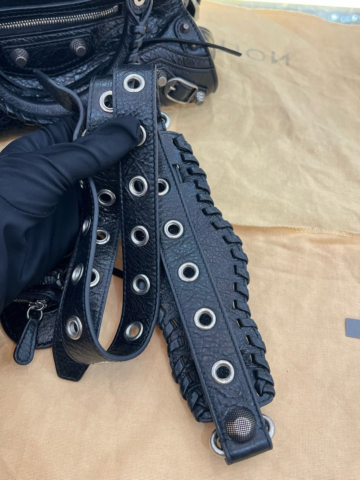 Balenciaga Pre-loved Bag Very good condition Size ONE SIZE - 8 Thumbnail