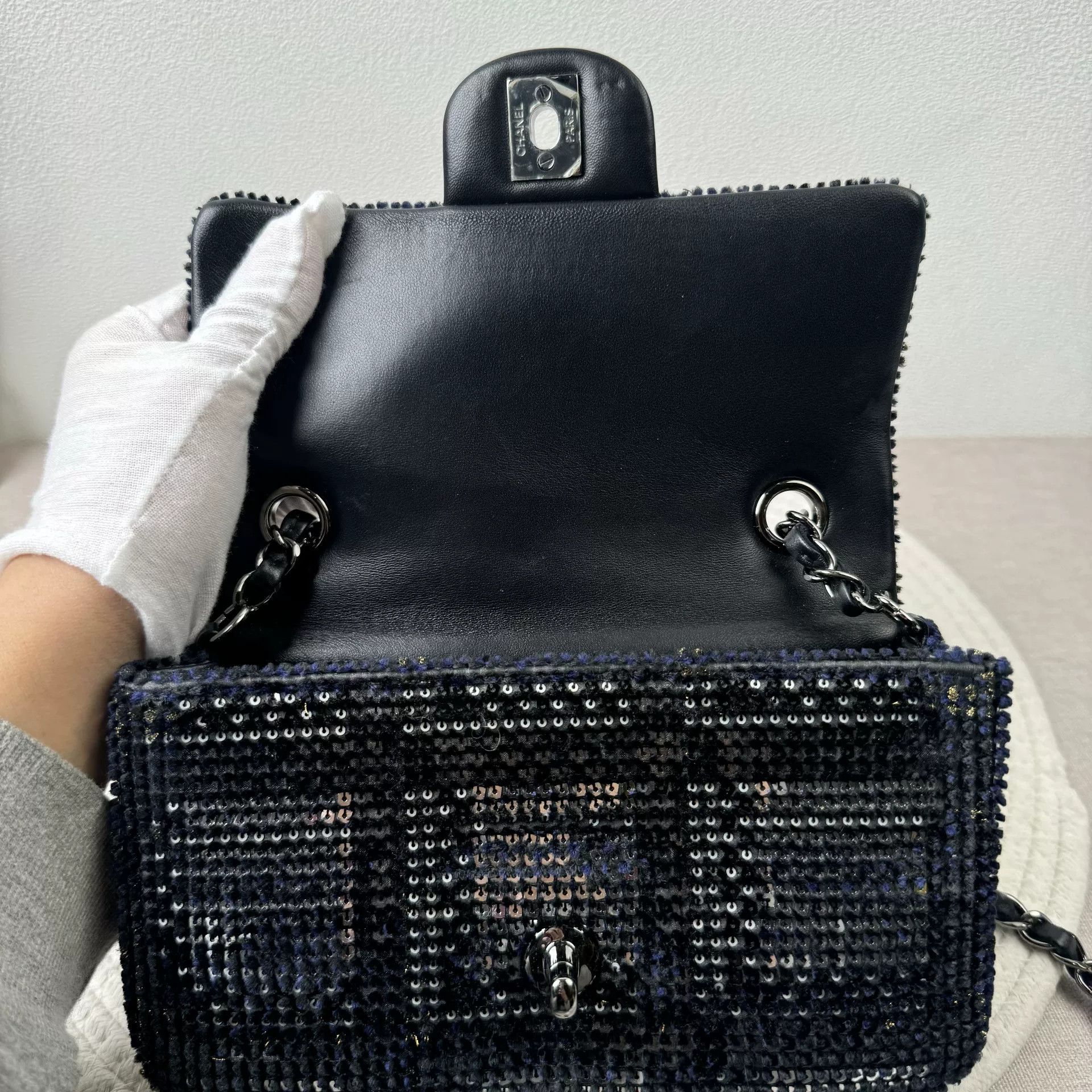 Chanel Pre-loved Bag Very good condition Size ONE SIZE - 6 Thumbnail