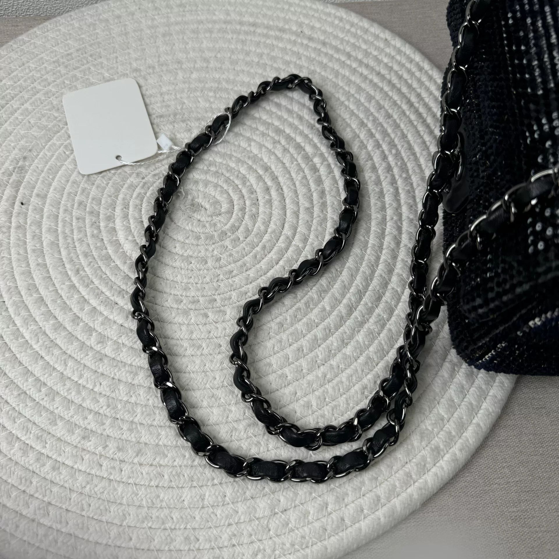 Chanel Pre-loved Bag Very good condition Size ONE SIZE - 9 Thumbnail