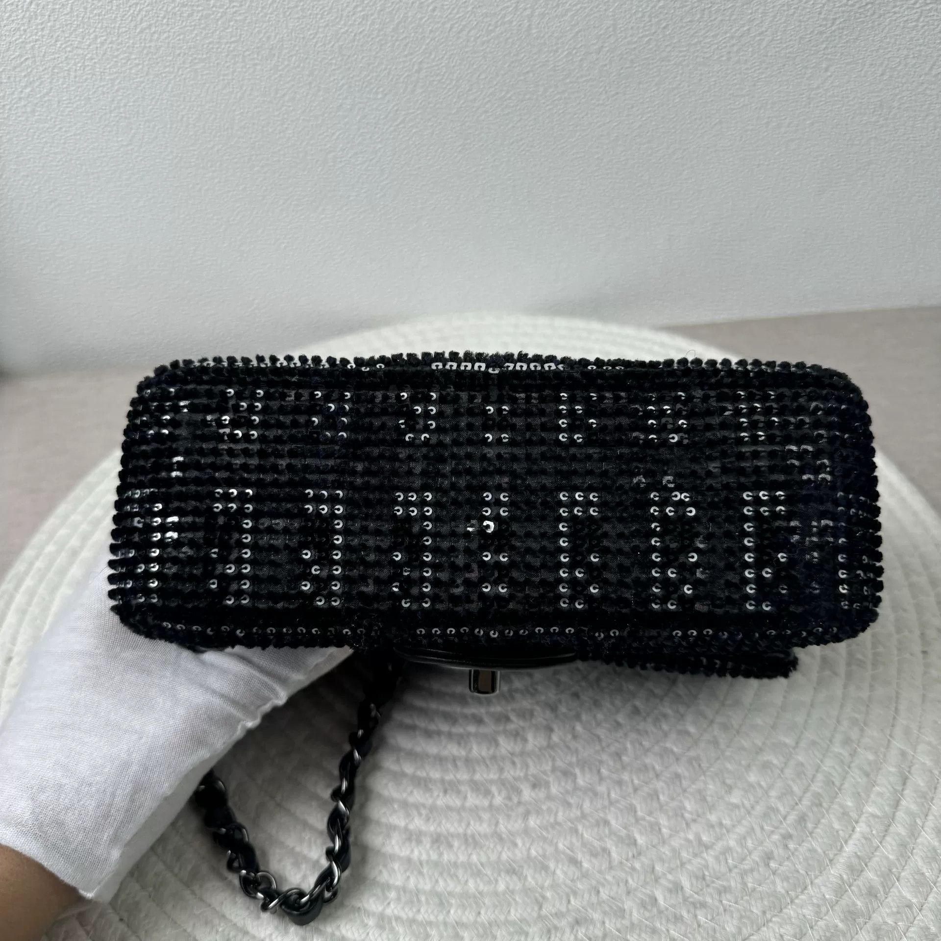 Chanel Pre-loved Bag Very good condition Size ONE SIZE - 7 Thumbnail
