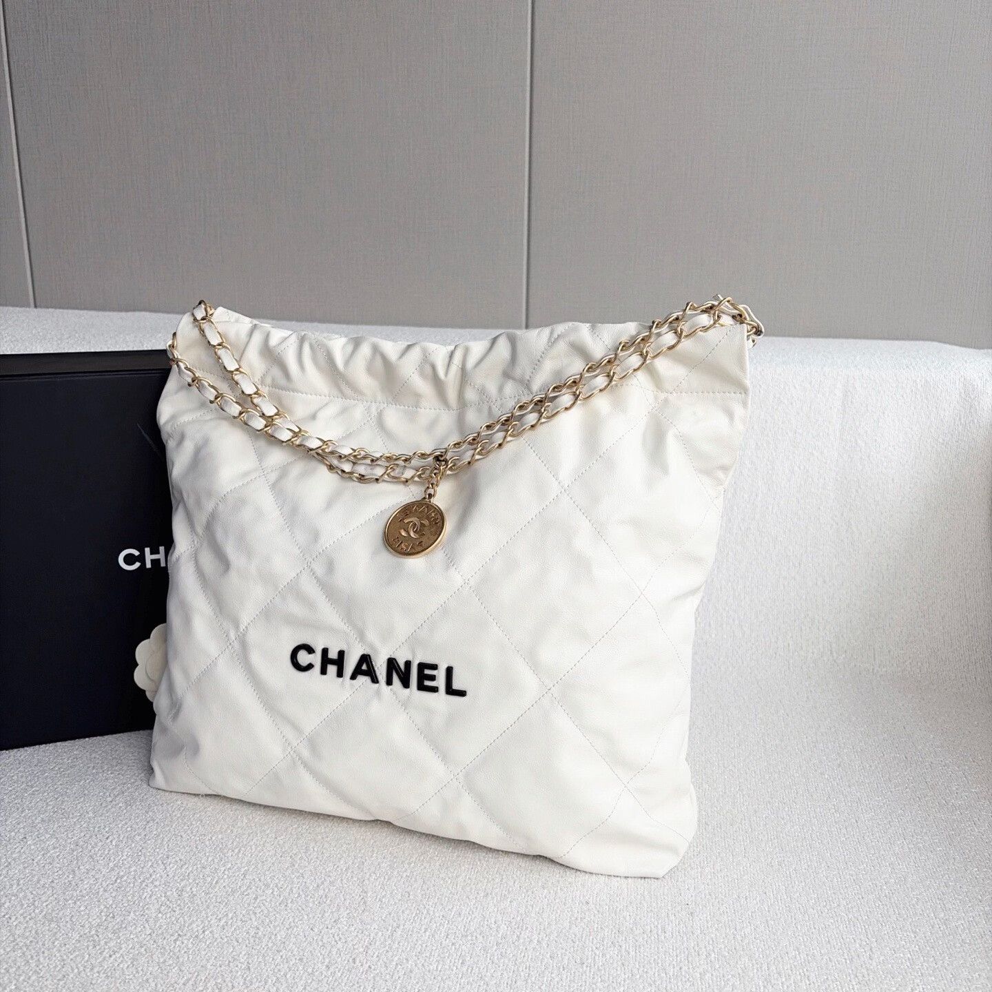 Chanel Pre-loved Bag Very good condition Size ONE SIZE - 4 Thumbnail