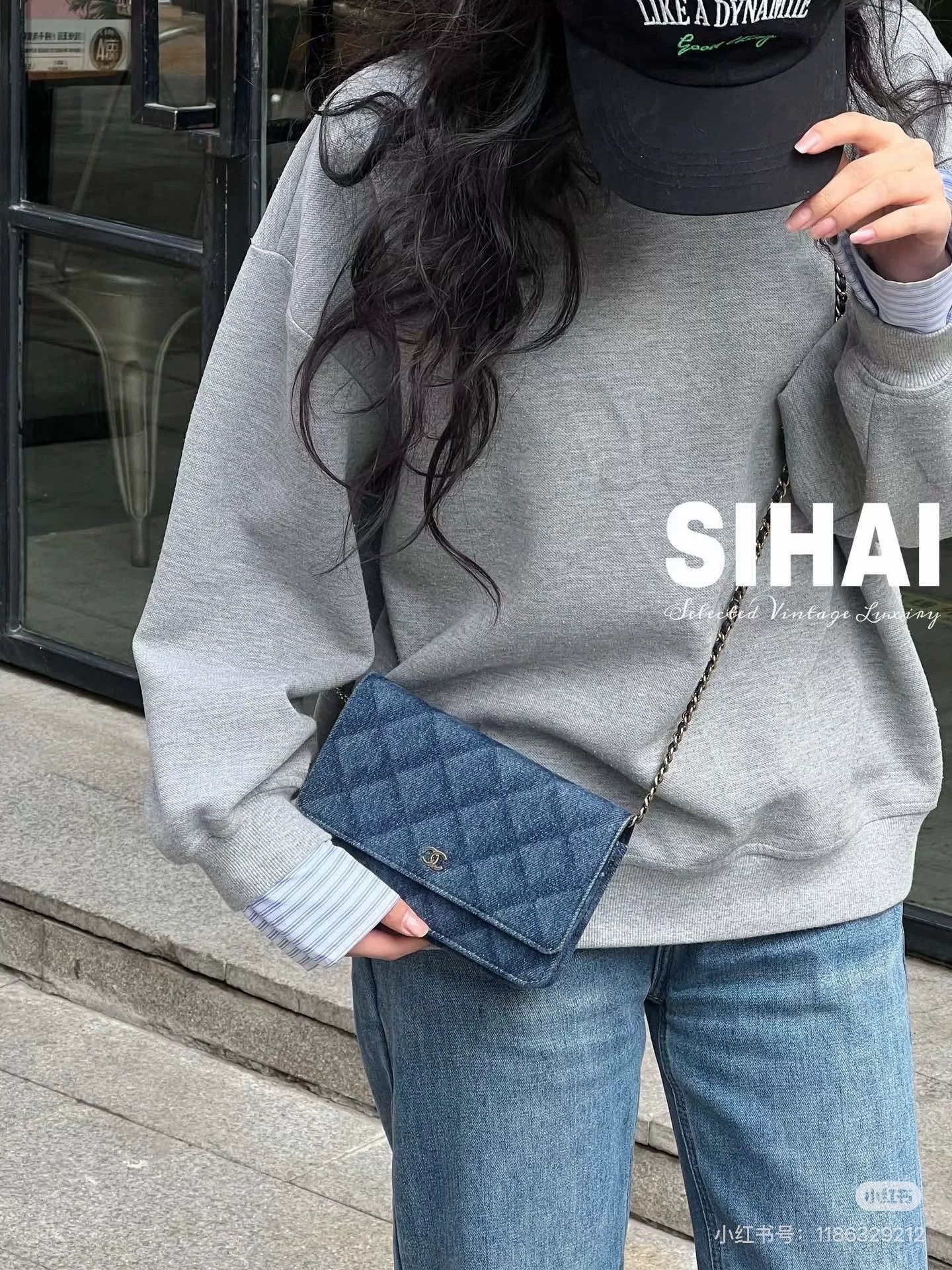 Chanel Pre-loved Bag Very good condition Size ONE SIZE - 8 Thumbnail
