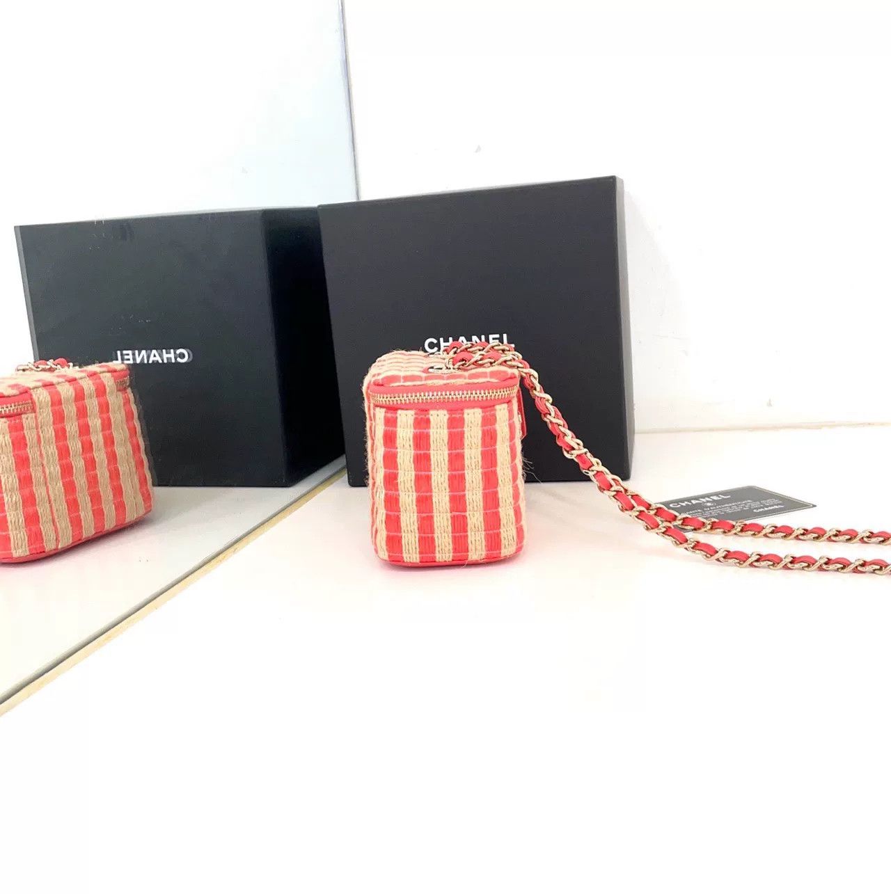 Chanel Pre-loved Bag Very good condition Size ONE SIZE - 3 Thumbnail