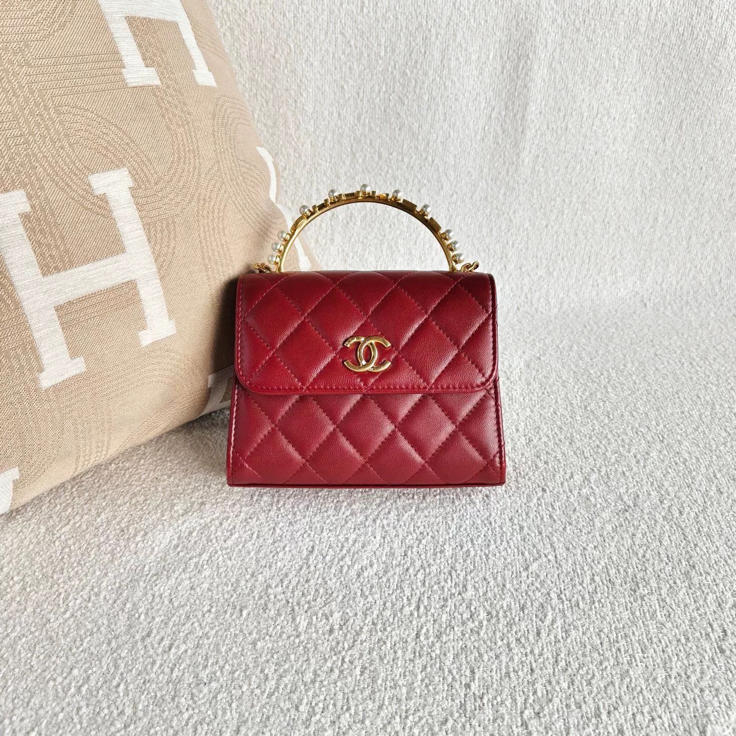Chanel Pre-loved Bag Very good condition Size ONE SIZE - 2 Thumbnail