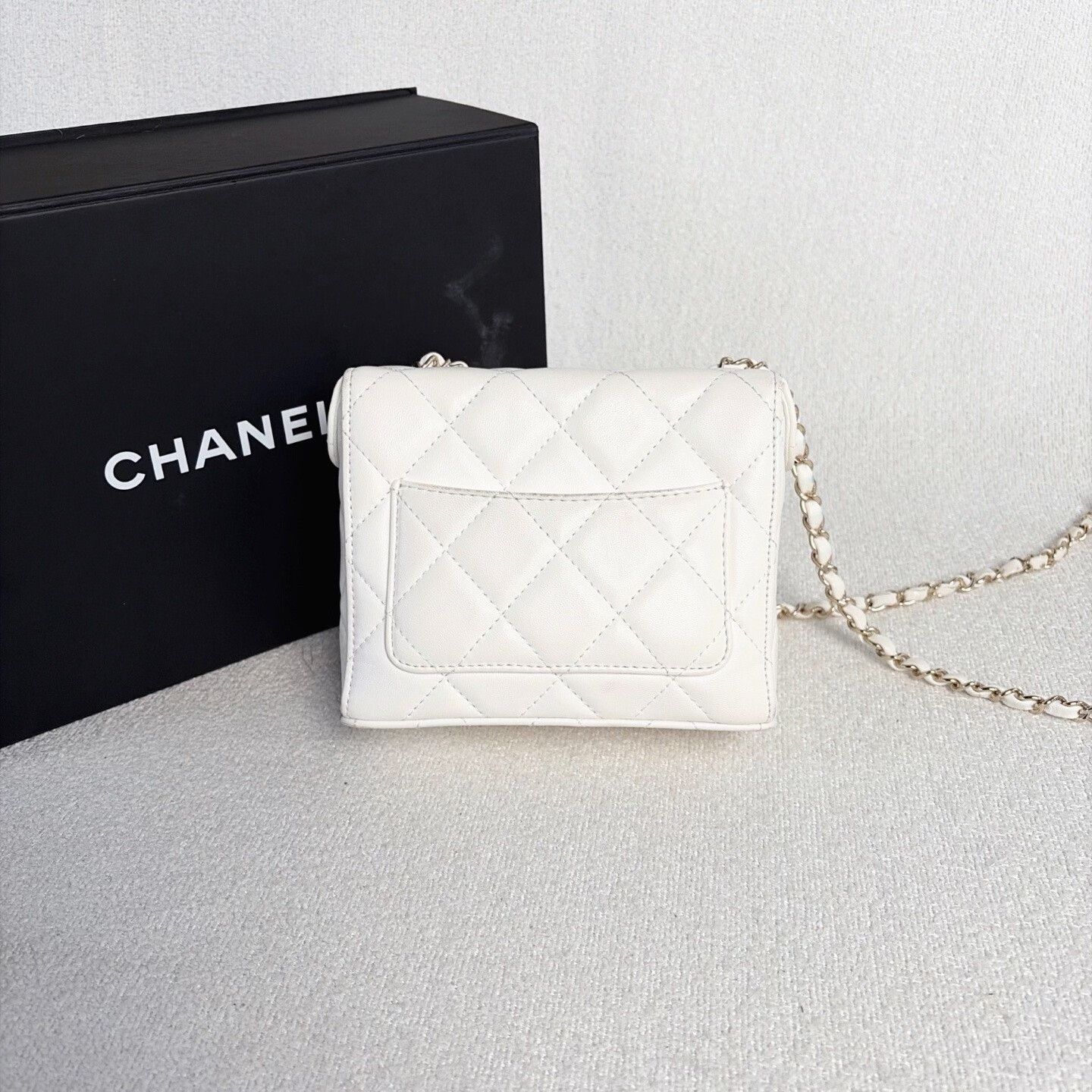 Chanel Pre-loved Bag Very good condition Size ONE SIZE - 3 Thumbnail