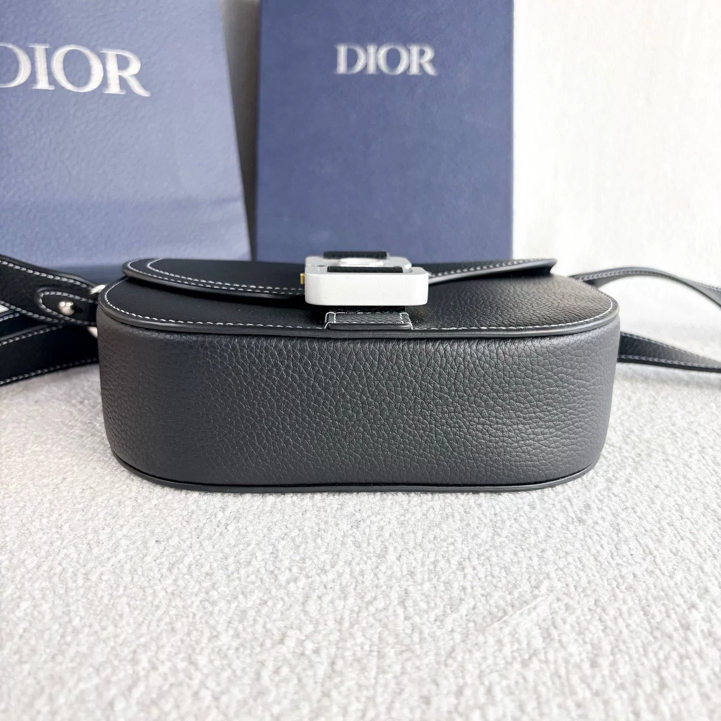 Dior Pre-loved Bag Very good condition Size ONE SIZE - 5 Thumbnail