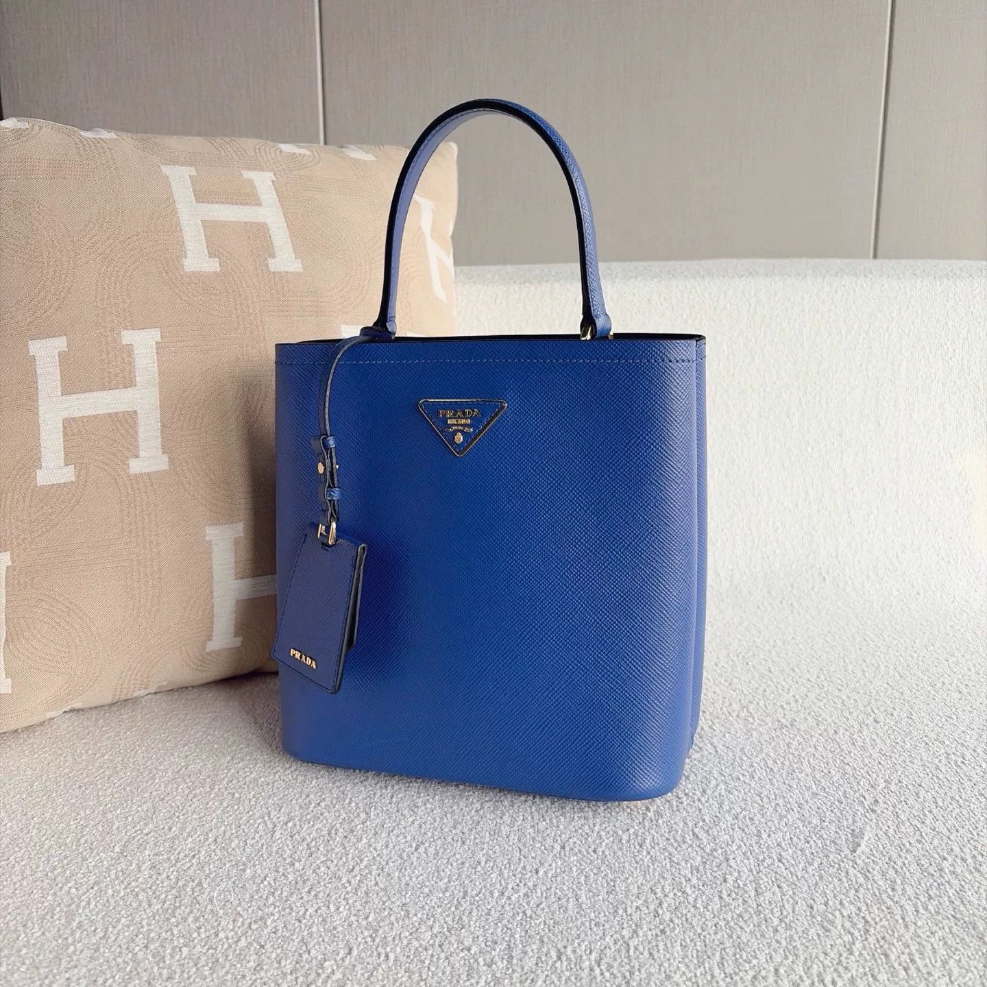 Prada Pre-loved Bag Very good condition Size ONE SIZE - 4 Thumbnail
