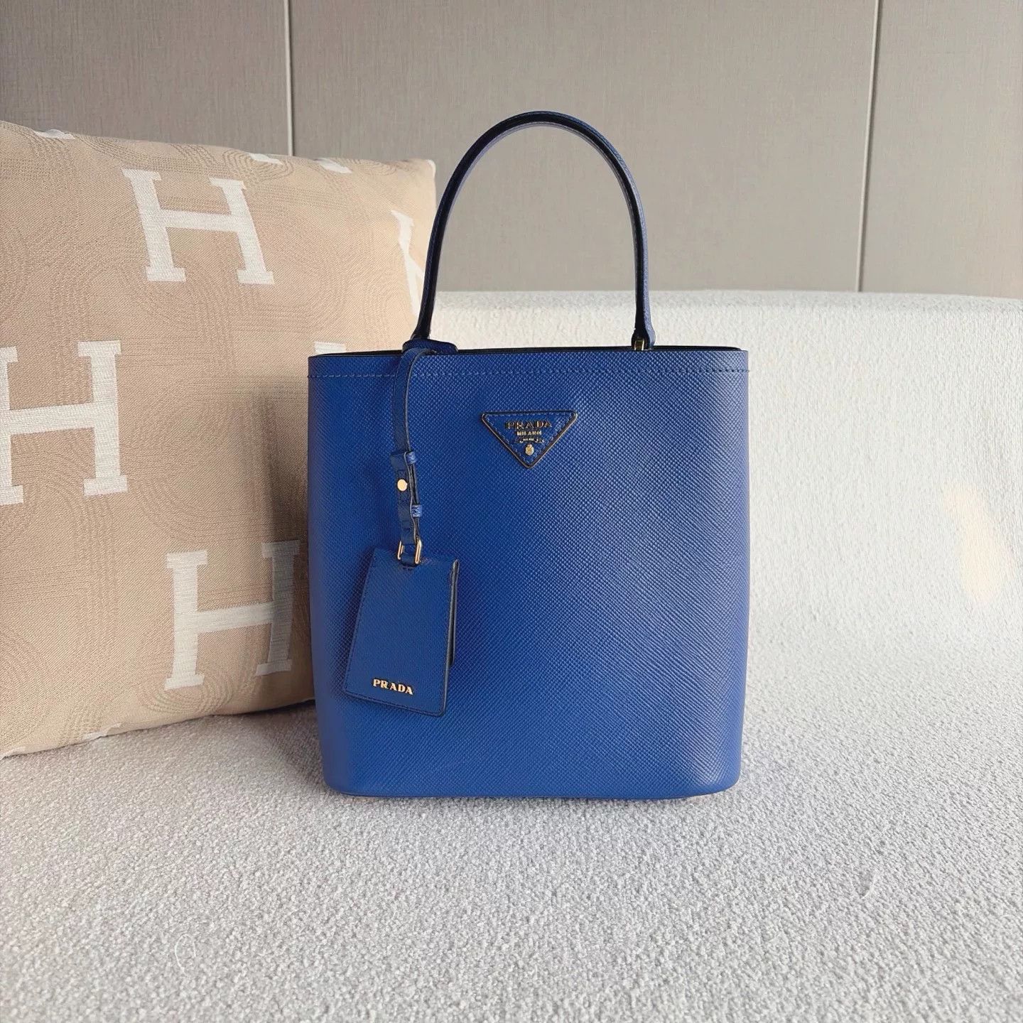 Prada Pre-loved Bag Very good condition Size ONE SIZE - 2 Thumbnail