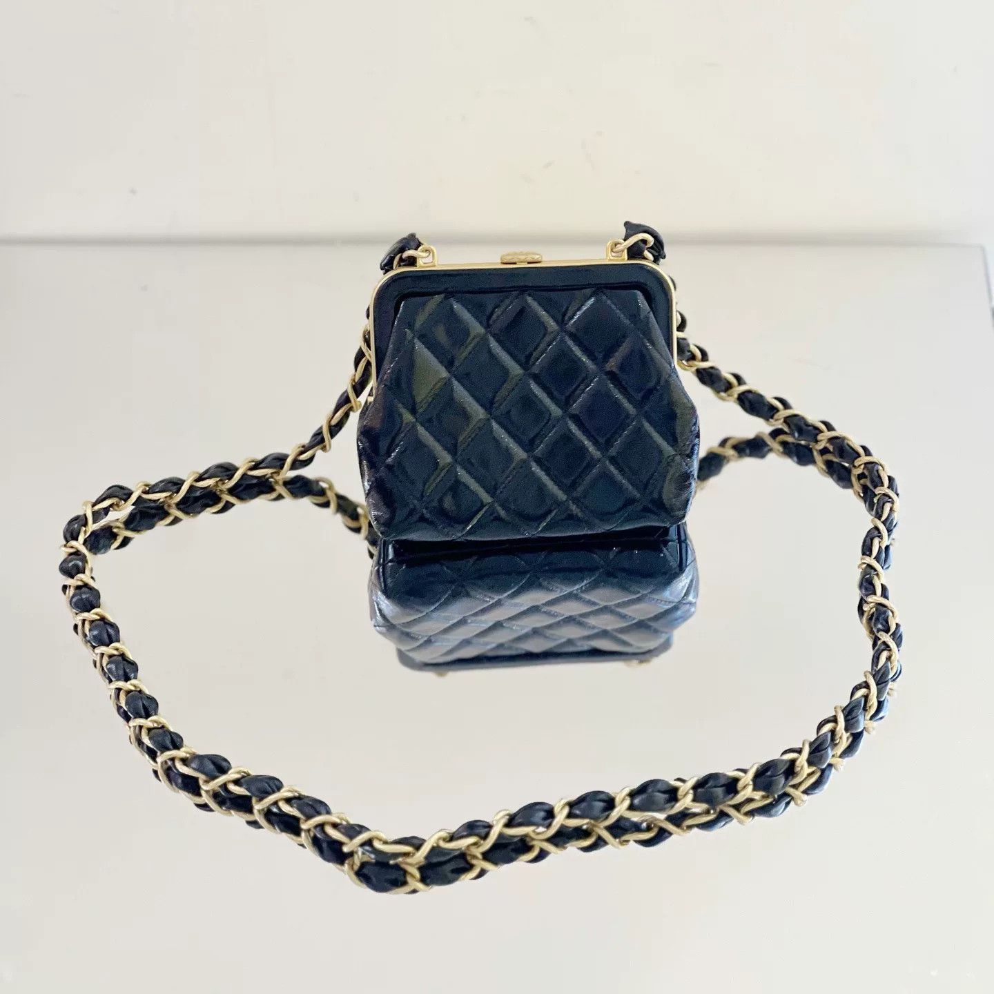 Chanel Pre-loved Bag Very good condition Size ONE SIZE - 5 Thumbnail