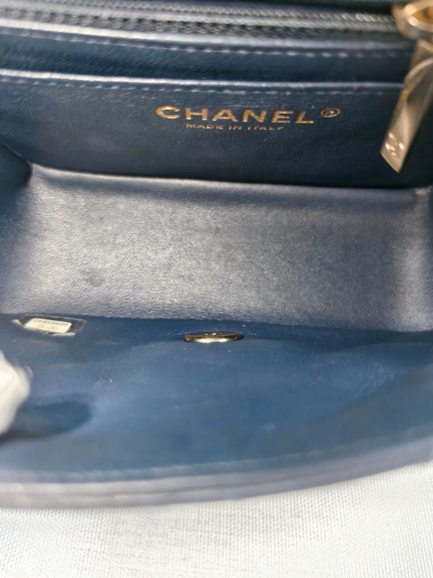 Chanel Pre-loved Bag Very good condition Size ONE SIZE - 5 Thumbnail