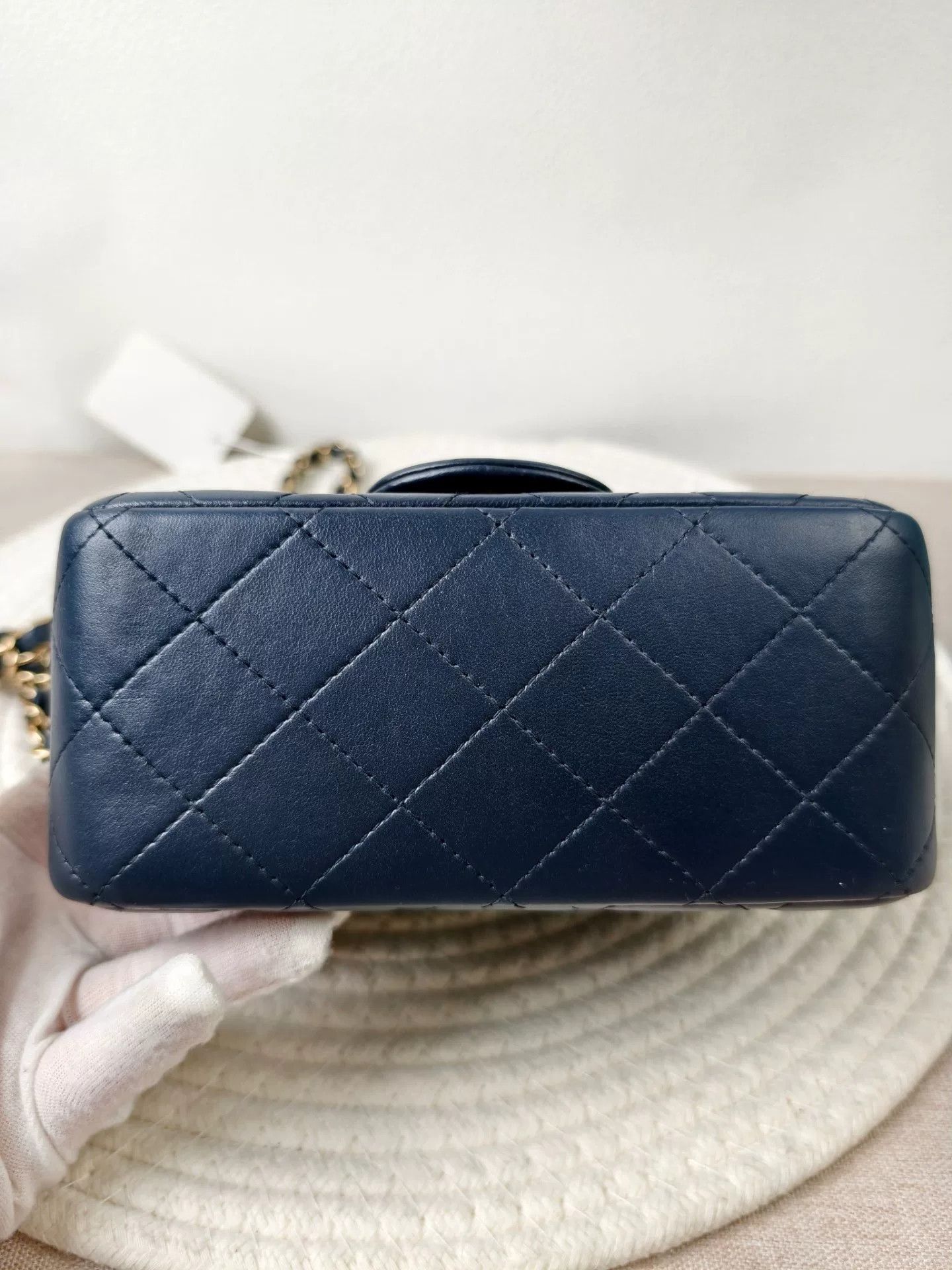 Chanel Pre-loved Bag Very good condition Size ONE SIZE - 8 Thumbnail