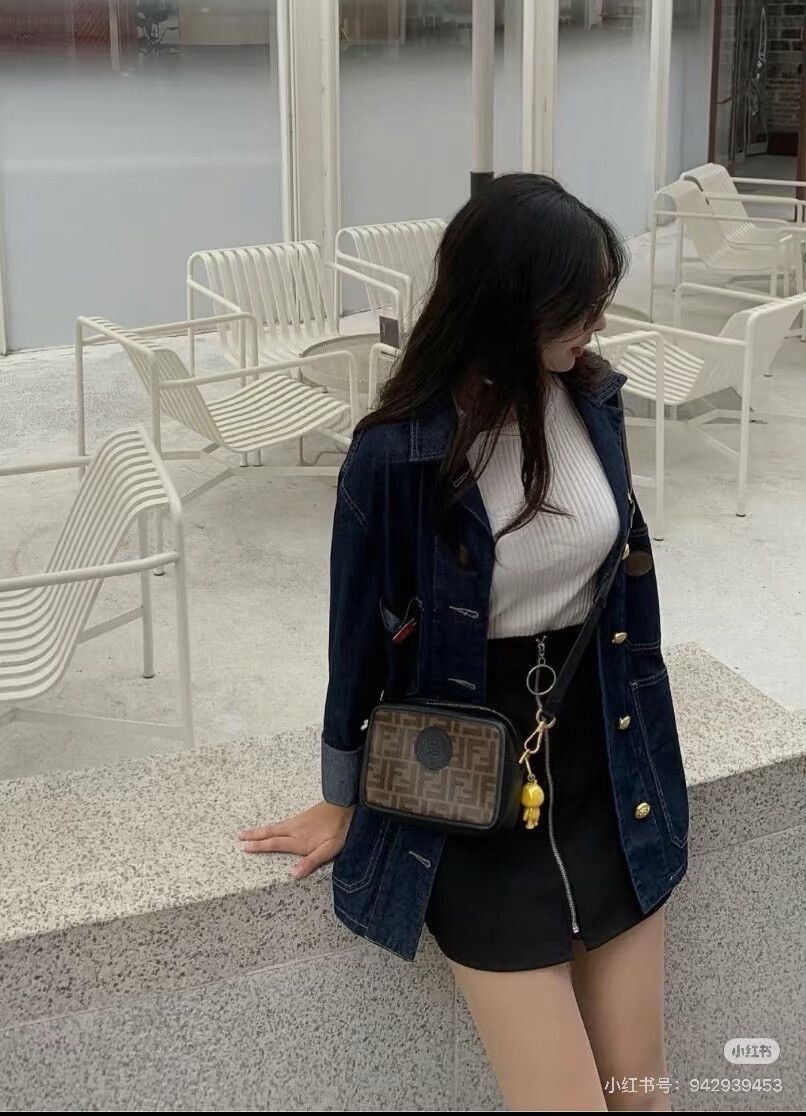 Fendi Pre-loved Bag Very good condition Size ONE SIZE - 9 Thumbnail