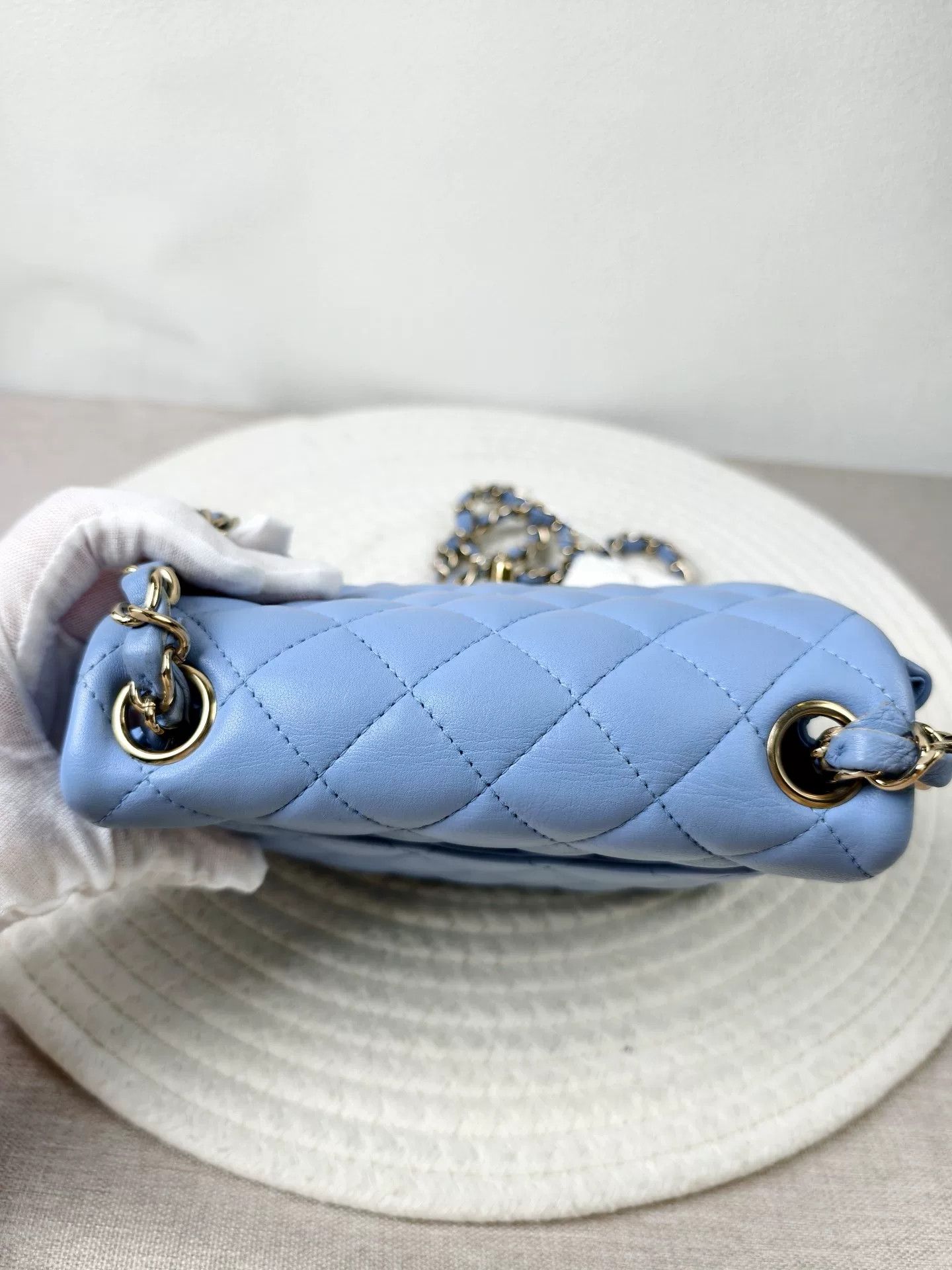 Chanel Pre-loved Bag Very good condition Size ONE SIZE - 3 Thumbnail