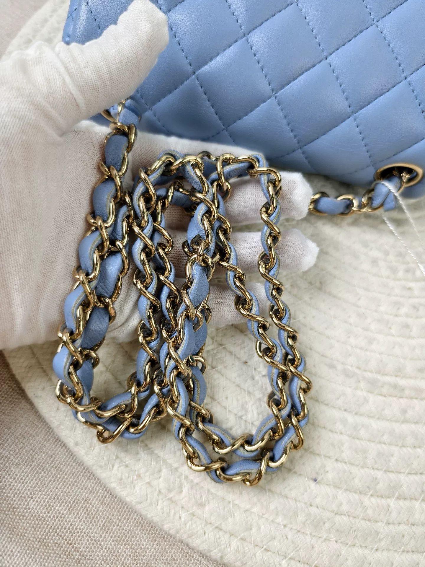 Chanel Pre-loved Bag Very good condition Size ONE SIZE - 9 Thumbnail