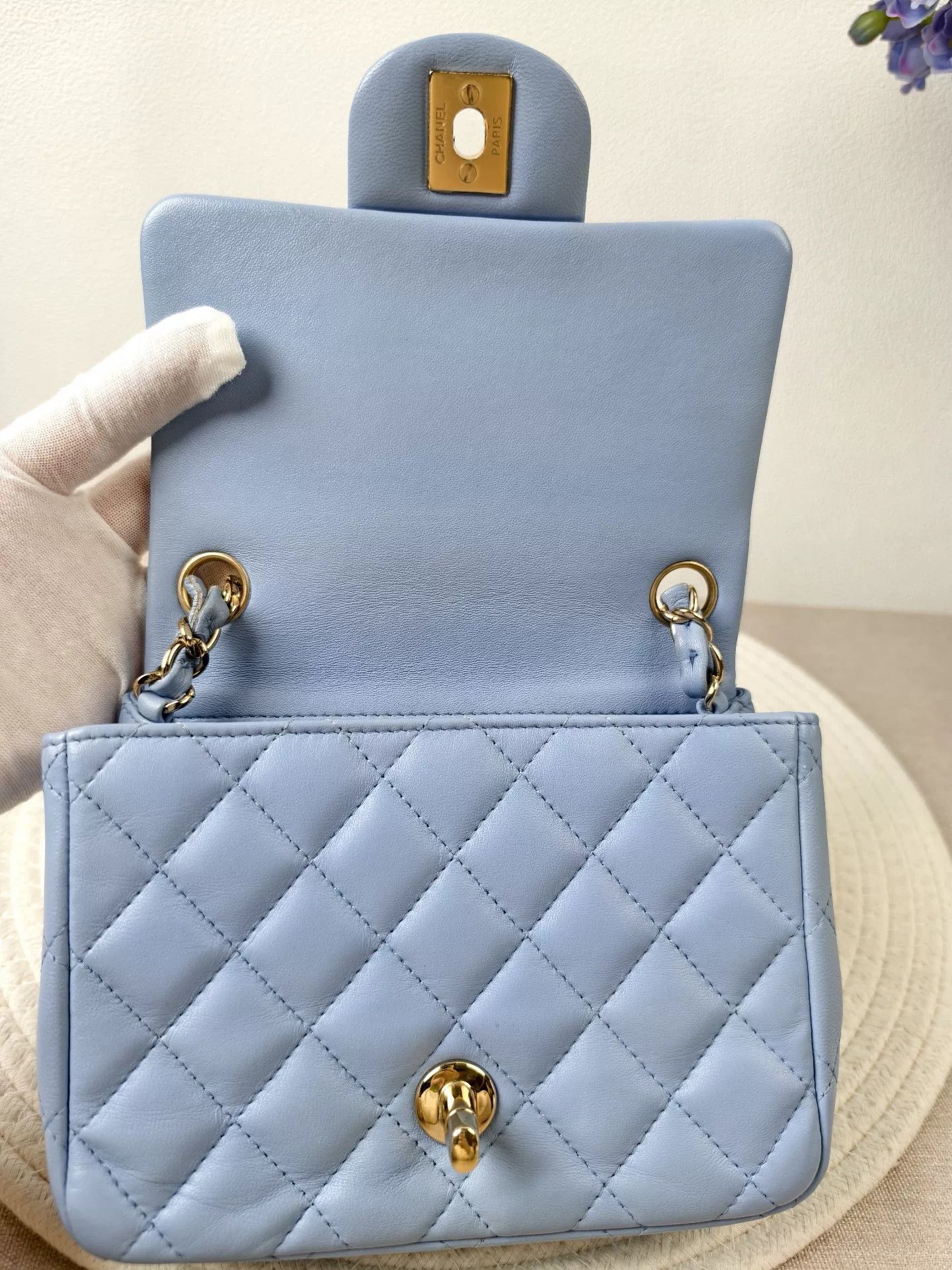 Chanel Pre-loved Bag Very good condition Size ONE SIZE - 7 Thumbnail