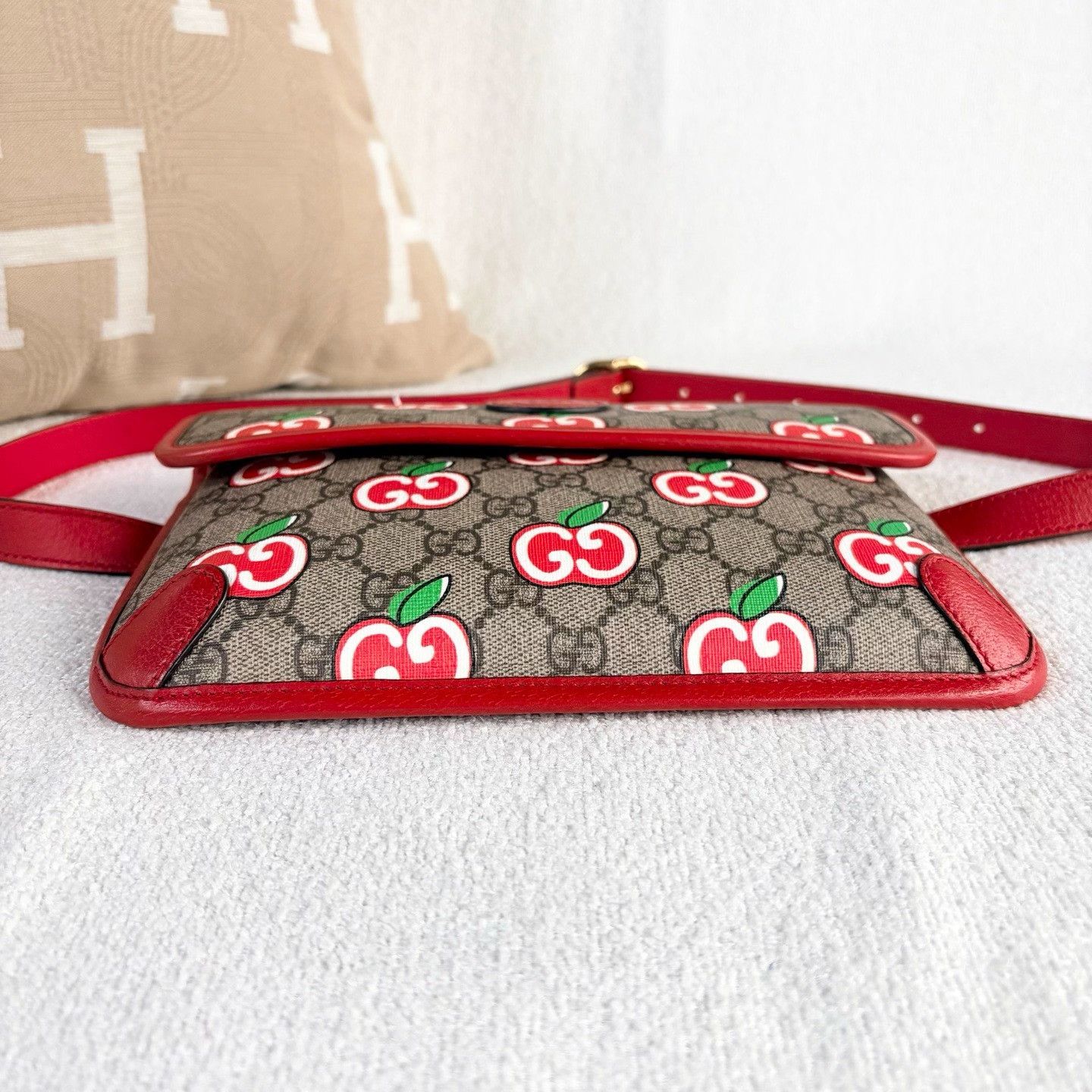 Gucci Pre-loved Bag Very good condition Size ONE SIZE - 5 Thumbnail