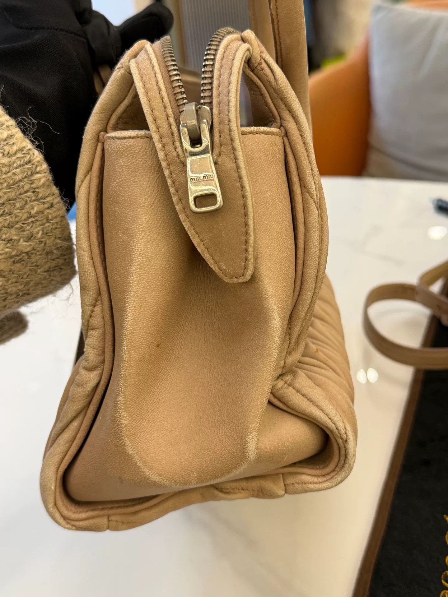 Miu Miu Pre-loved Bag Very good condition Size ONE SIZE - 2 Thumbnail