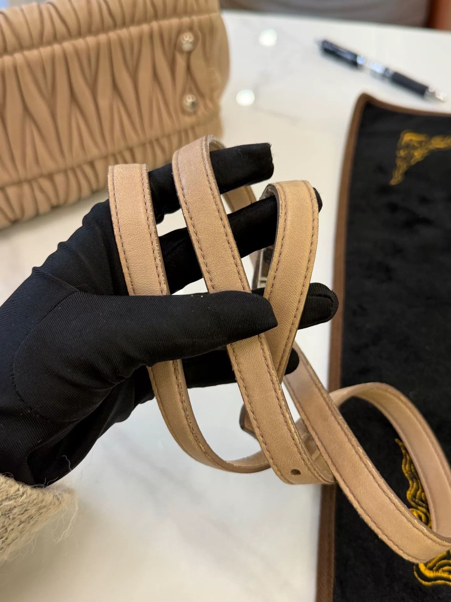 Miu Miu Pre-loved Bag Very good condition Size ONE SIZE - 6 Thumbnail