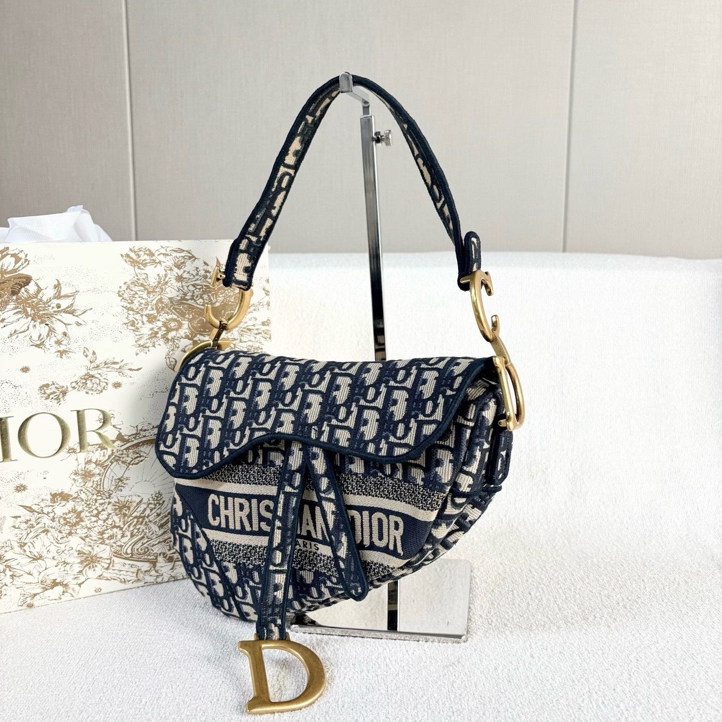 Dior Pre-loved Bag Very good condition Size ONE SIZE - 6 Thumbnail