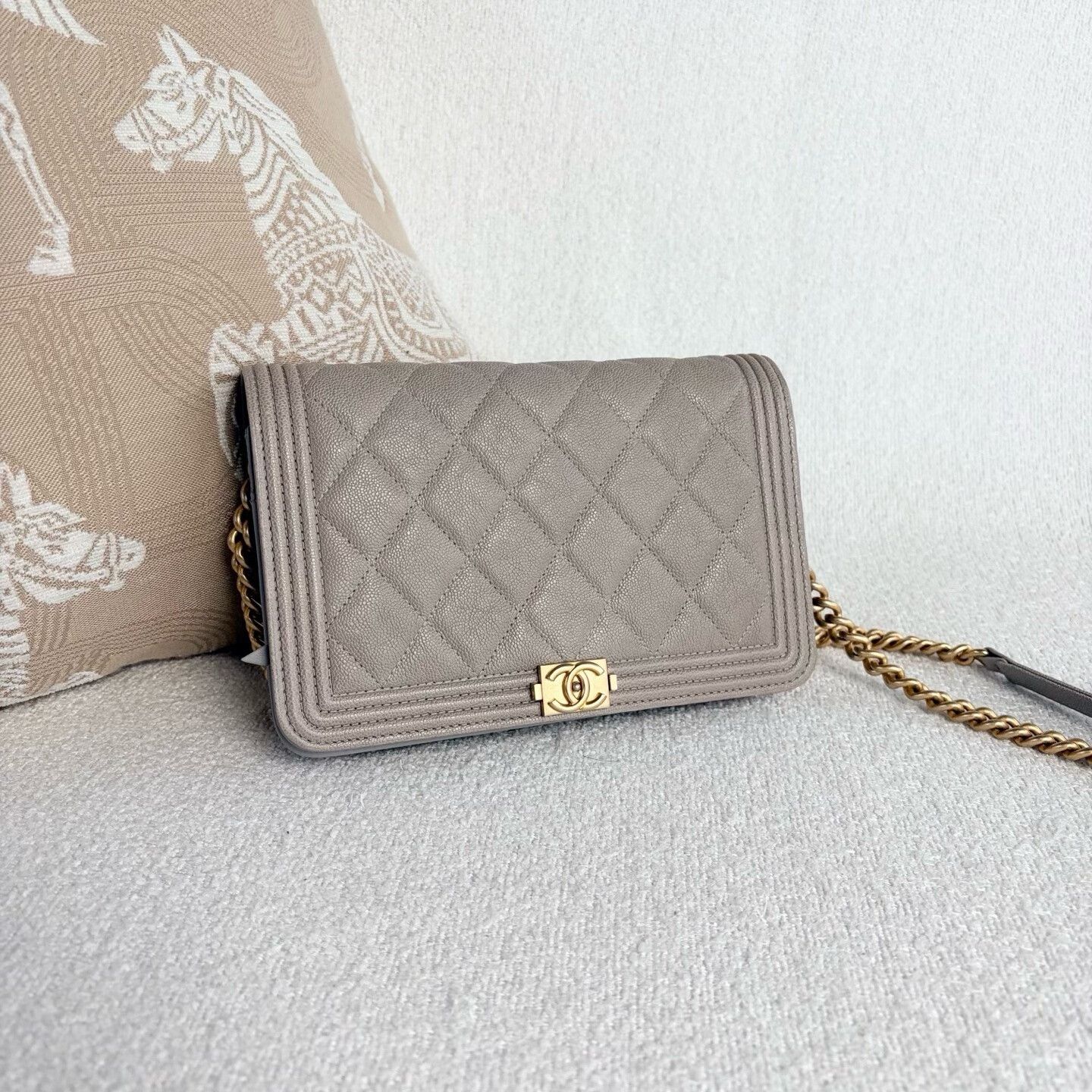 Chanel Pre-loved Bag Very good condition Size ONE SIZE - 6 Thumbnail