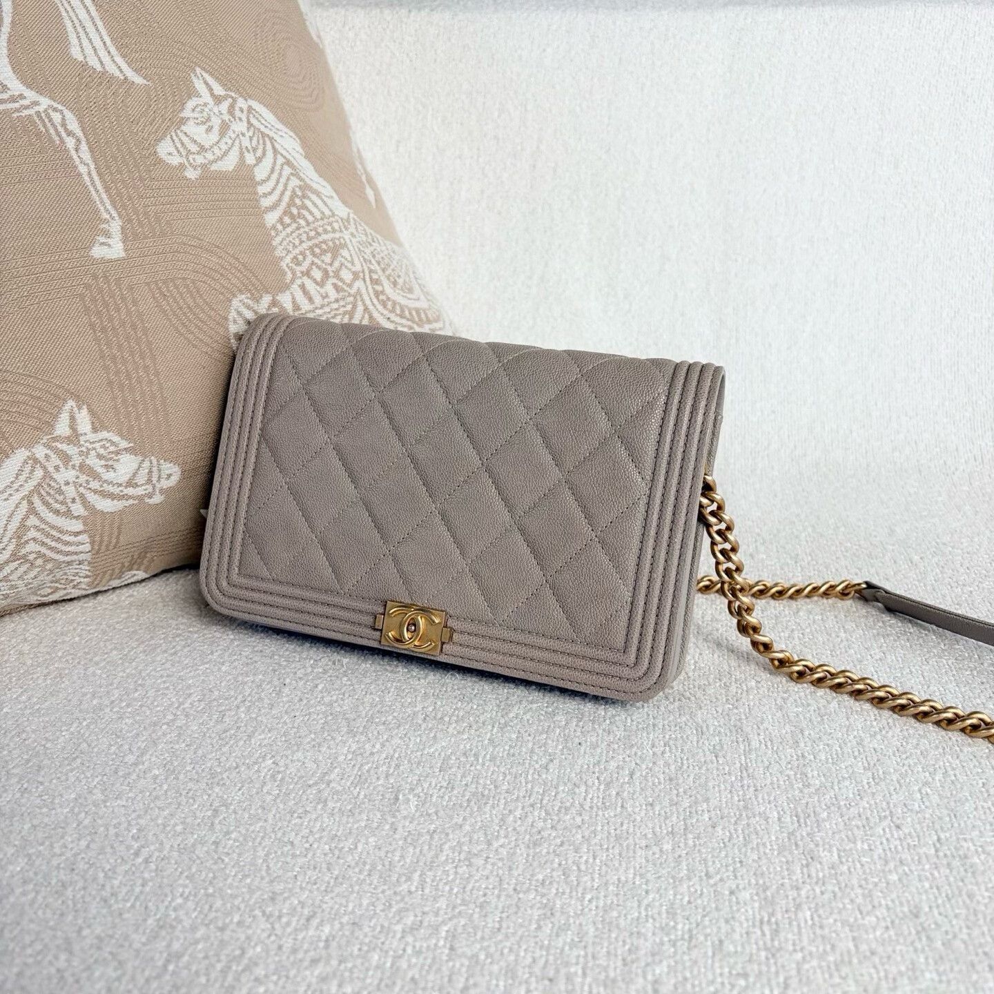 Chanel Pre-loved Bag Very good condition Size ONE SIZE - 4 Thumbnail