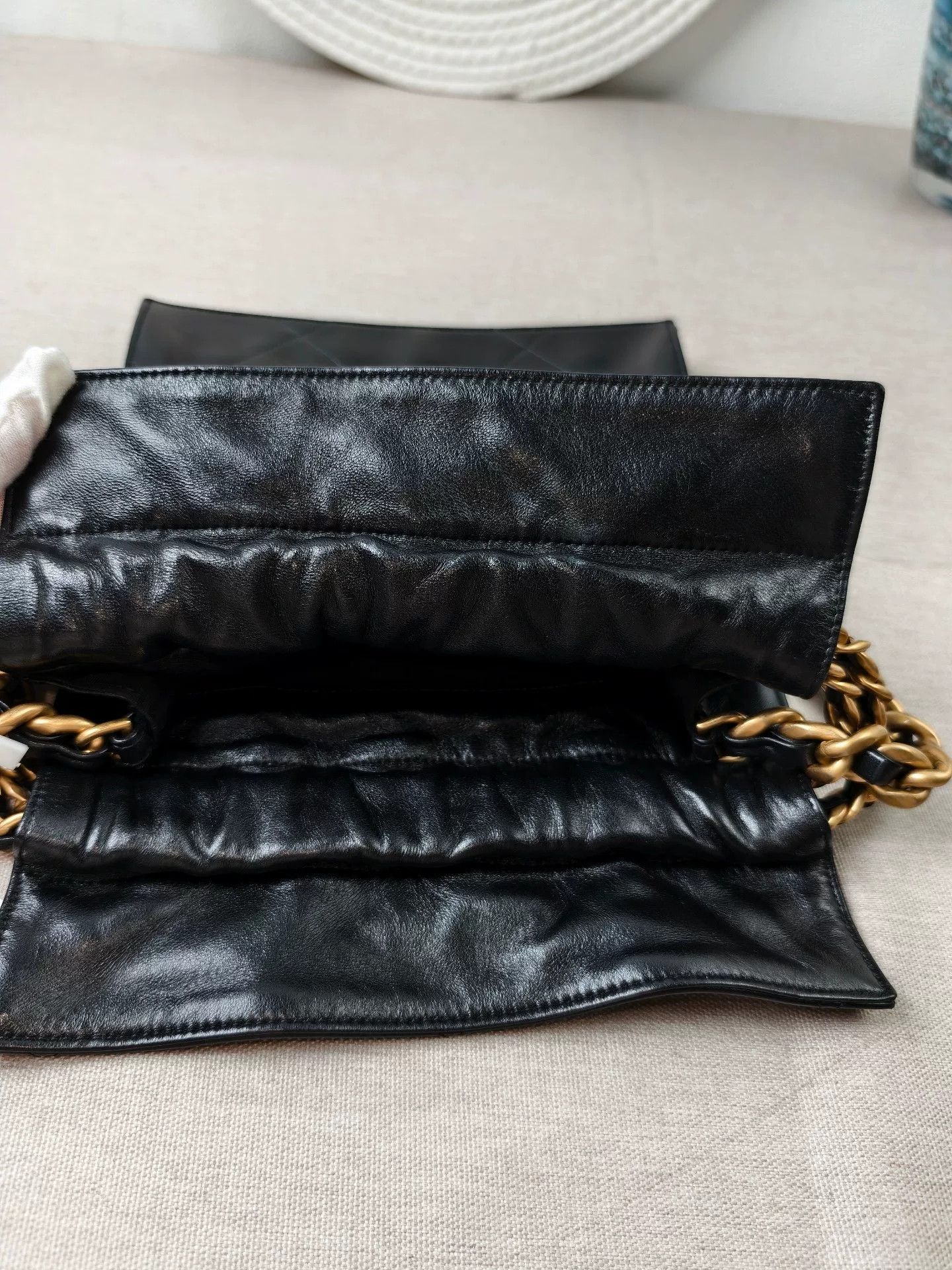 Chanel Pre-loved Bag Very good condition Size ONE SIZE - 9 Thumbnail