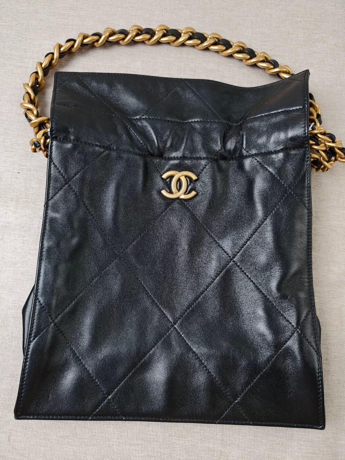 Chanel Pre-loved Bag Very good condition Size ONE SIZE - 2 Thumbnail