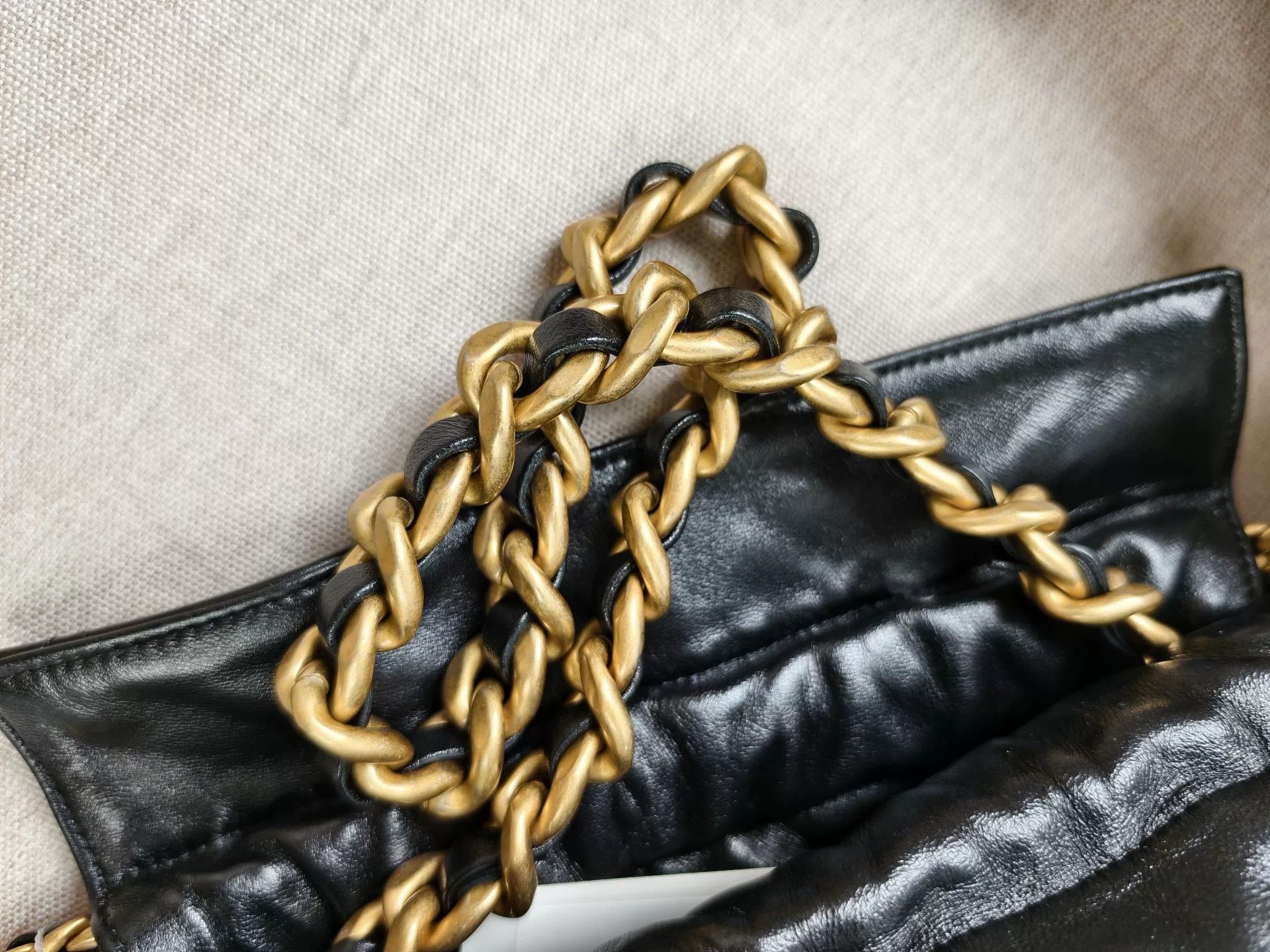 Chanel Pre-loved Bag Very good condition Size ONE SIZE - 6 Thumbnail
