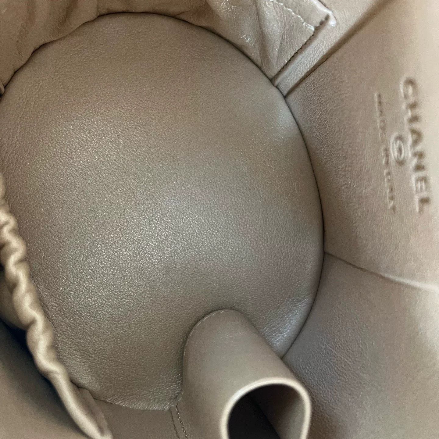 Chanel Pre-loved Bag Very good condition Size ONE SIZE - 8 Thumbnail