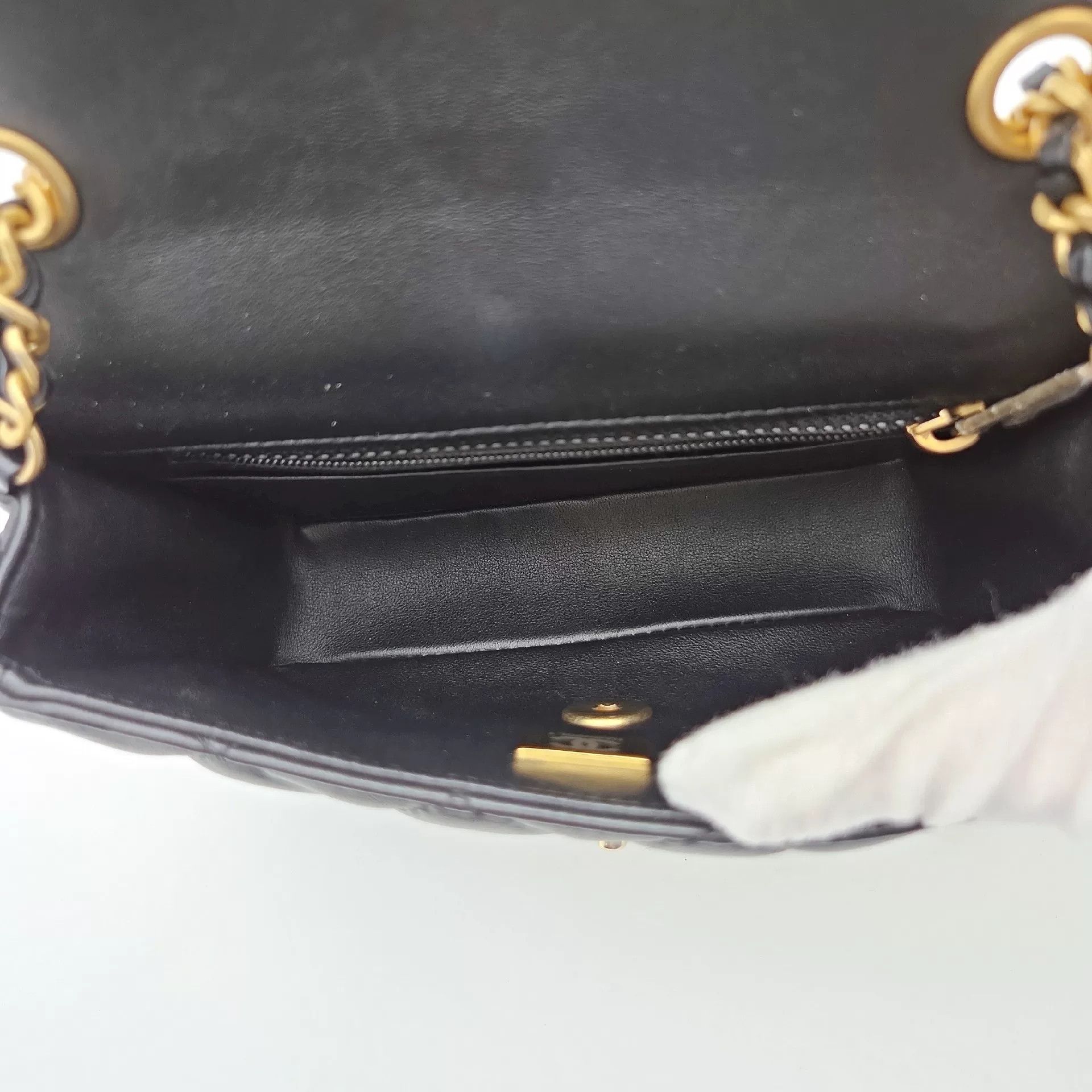 Chanel Pre-loved Bag Very good condition Size ONE SIZE - 2 Thumbnail