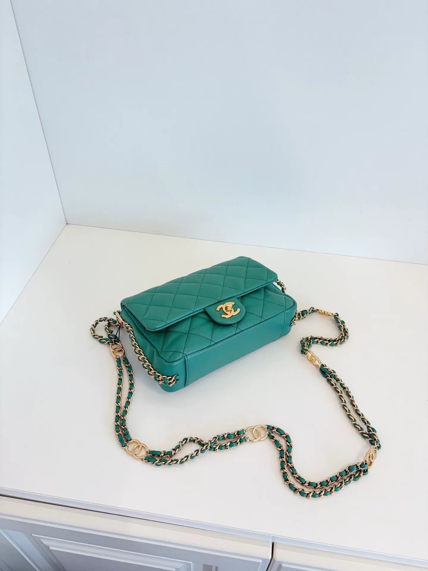 Chanel Pre-loved Bag Very good condition Size ONE SIZE - 7 Thumbnail