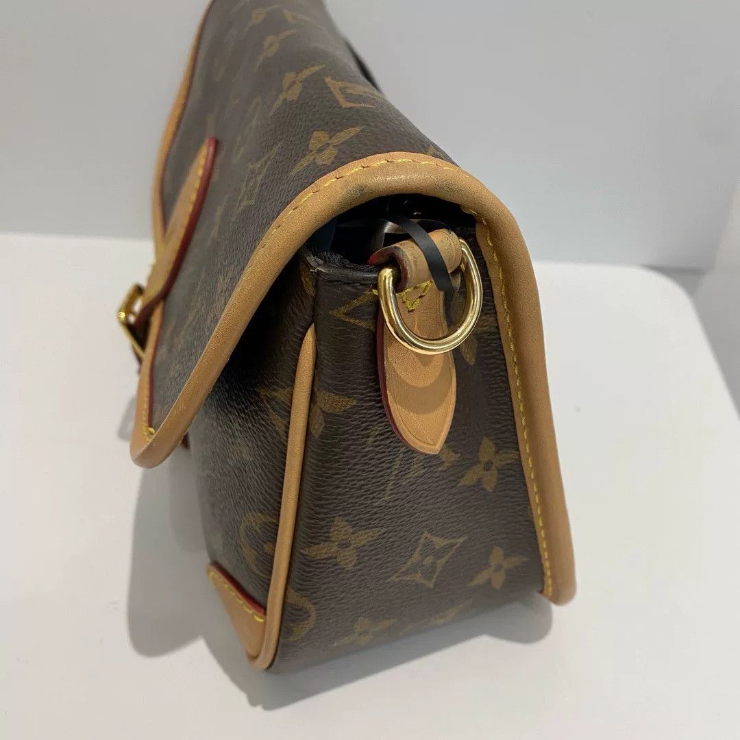 Louis Vuitton Pre-loved Bag Very good condition Size ONE SIZE - 3 Thumbnail
