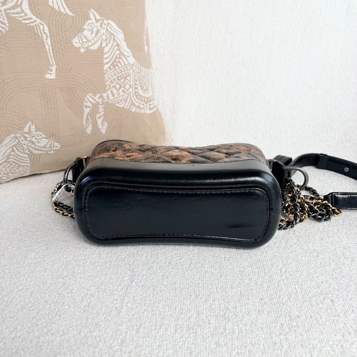 Chanel Pre-loved Bag Very good condition Size ONE SIZE - 5 Thumbnail