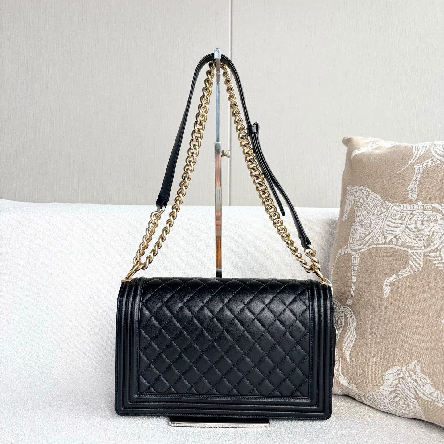 Chanel Pre-loved Bag Very good condition Size ONE SIZE - 3 Thumbnail
