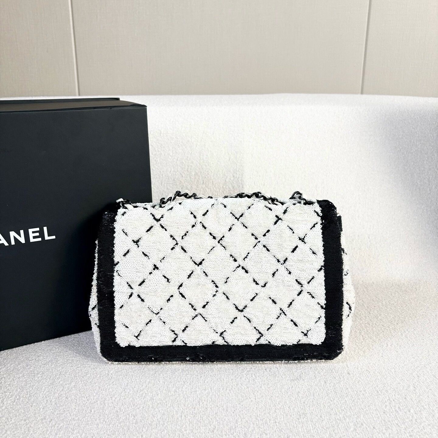 Chanel Pre-loved Bag Very good condition Size ONE SIZE - 3 Thumbnail