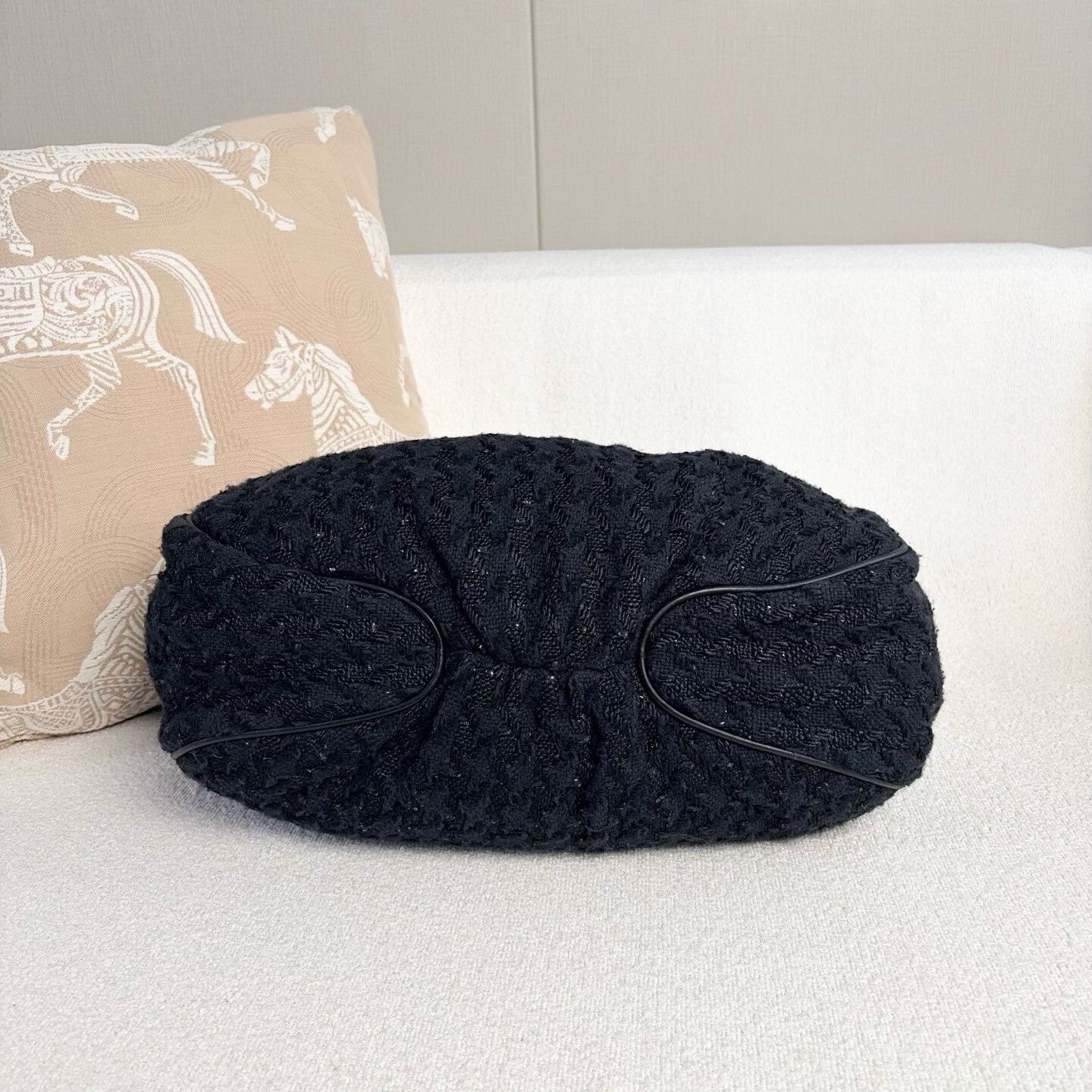 Chanel Pre-loved Bag Very good condition Size ONE SIZE - 5 Thumbnail