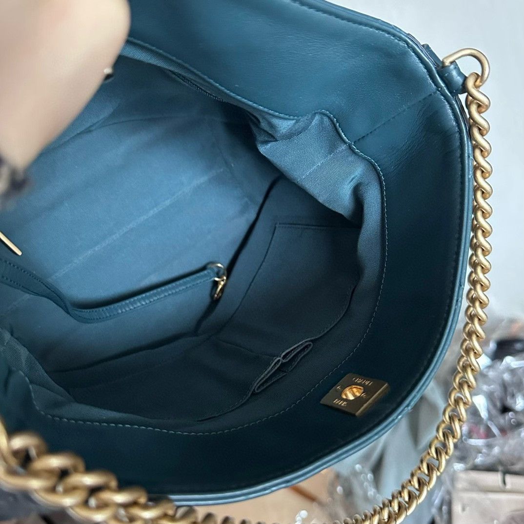 Chanel Pre-loved Bag Very good condition Size ONE SIZE - 9 Thumbnail