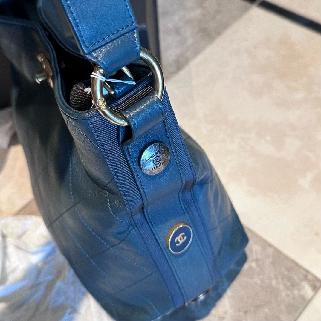 Chanel Pre-loved Bag Very good condition Size ONE SIZE - 5 Thumbnail