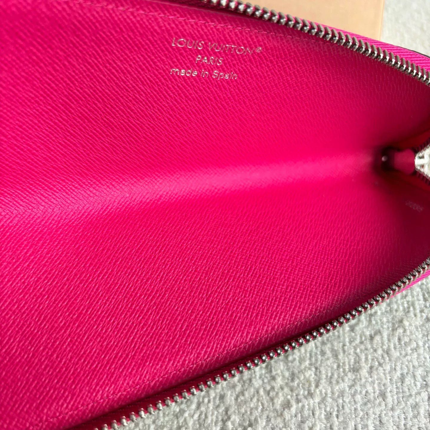 Louis Vuitton Pre-loved Bag Brand new condition Size ONE SIZE - 8 Thumbnail